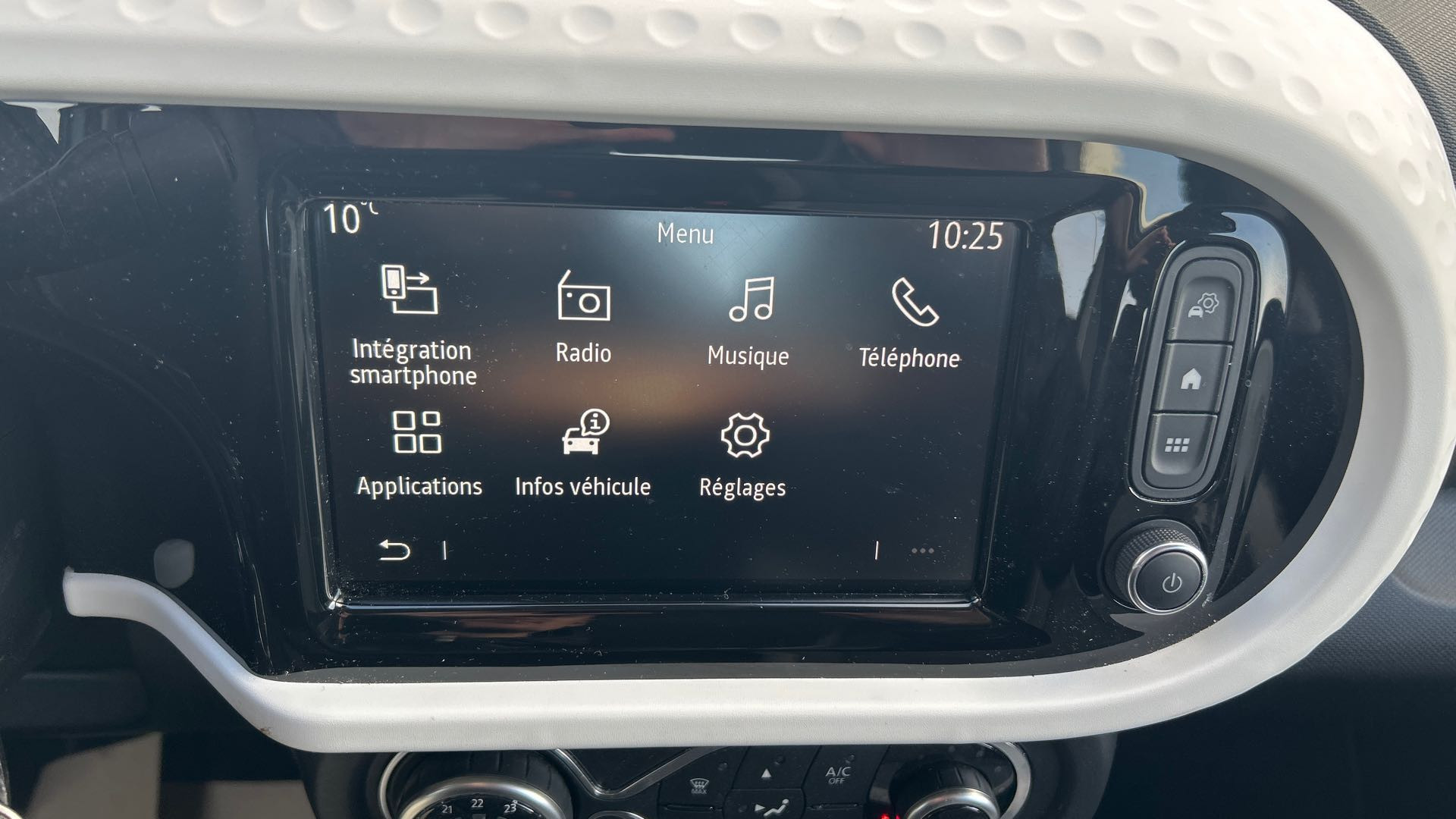Vente en ligne Renault Twingo 3  SCe 65 au prix de 12 904 €