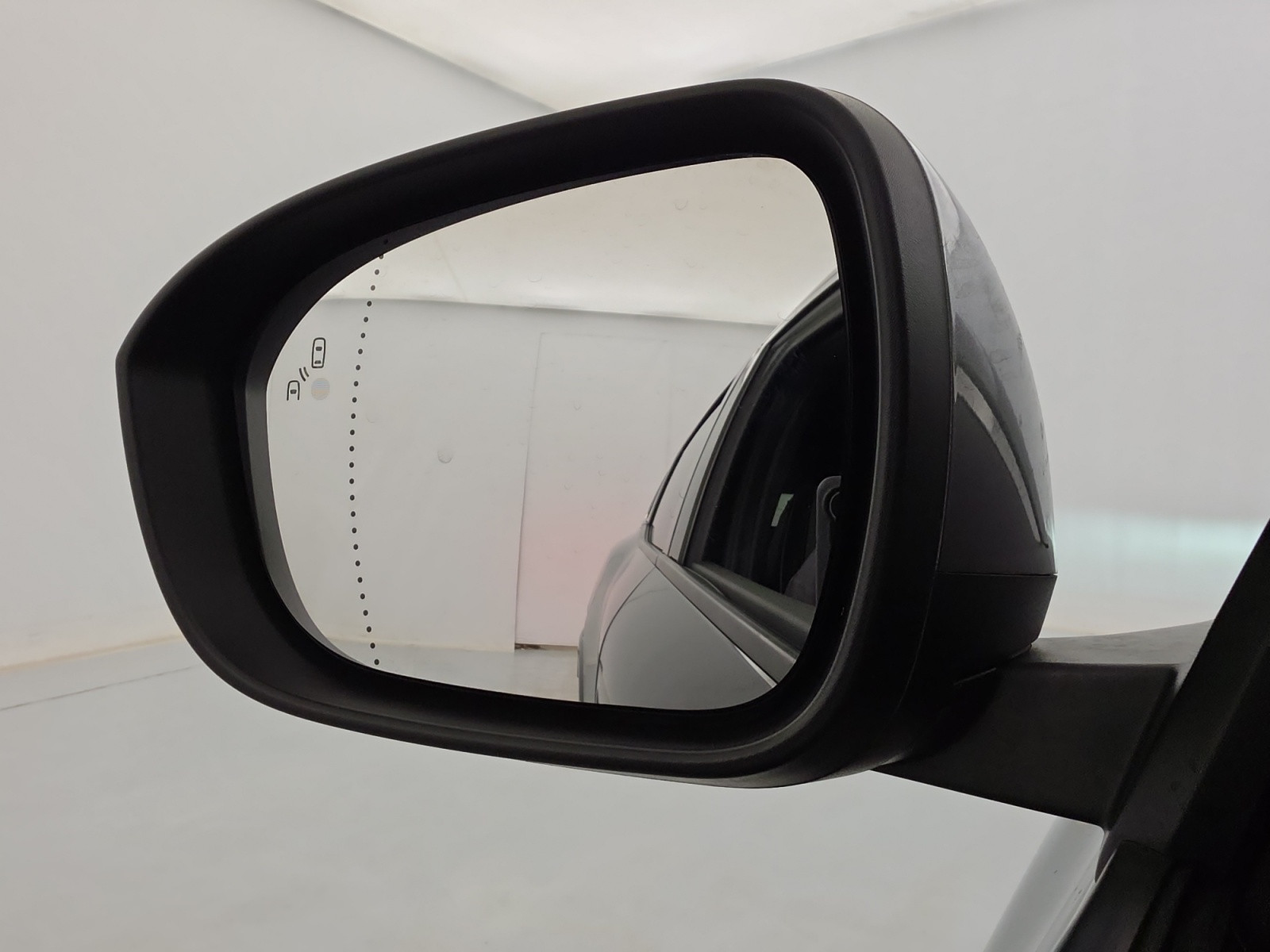 Vente en ligne Renault Megane E-Tech  EV60 220 ch super charge au prix de 25 790 €