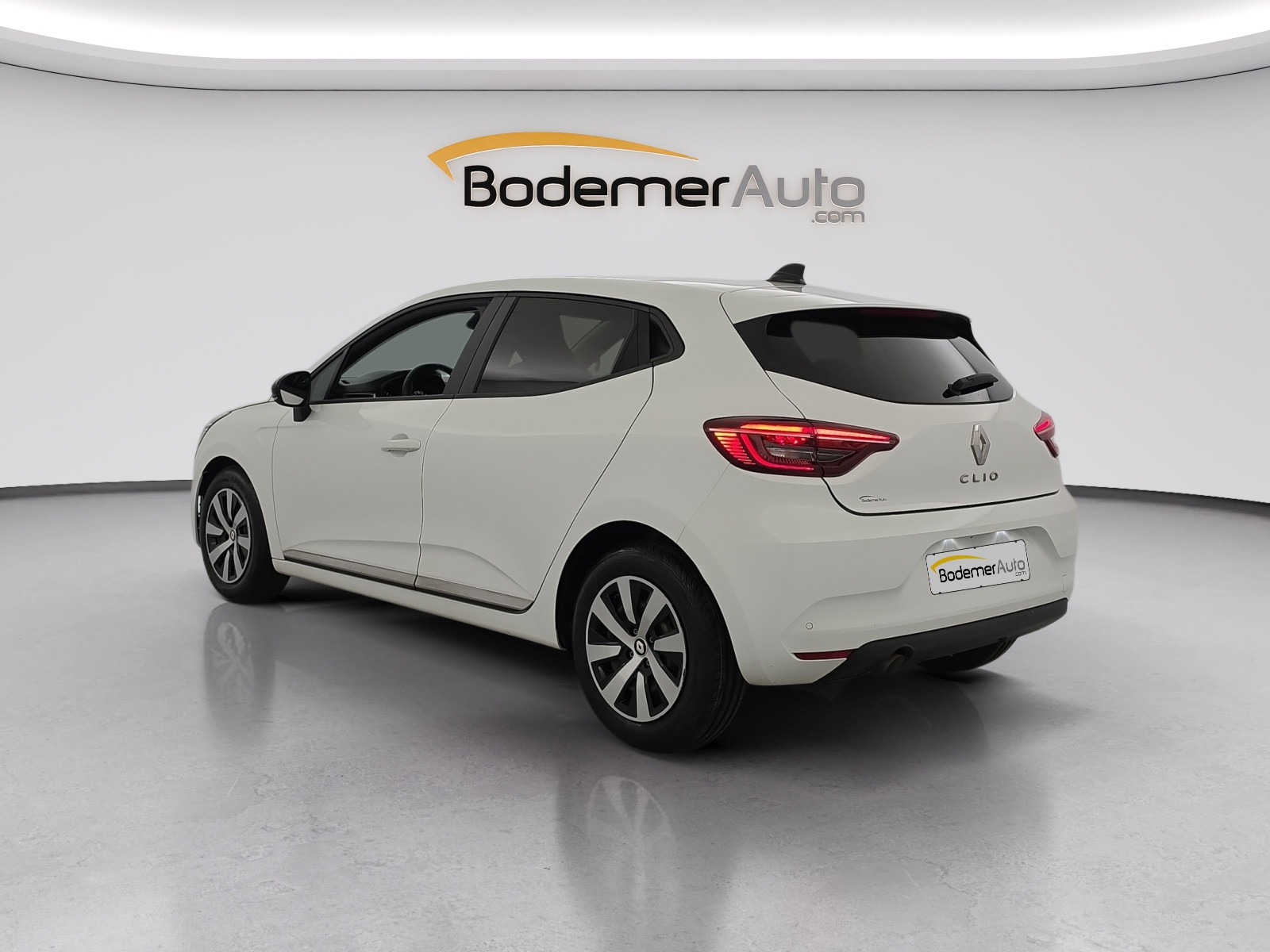 Vente en ligne Renault Clio 5 Clio SCe 65 au prix de 13 490 €