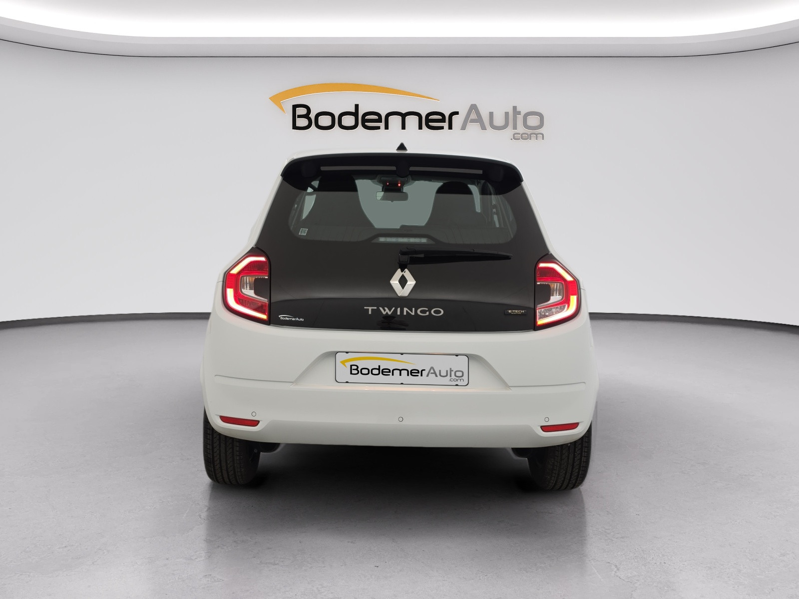 Vente en ligne Renault Twingo Electrique Twingo III E-Tech au prix de 12 990 €