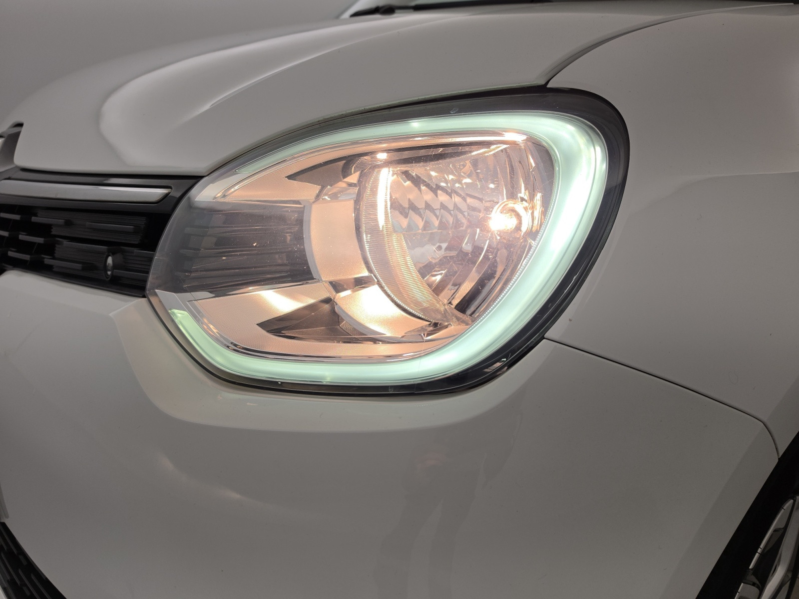 Vente en ligne Renault Twingo Electrique Twingo III E-Tech au prix de 12 990 €