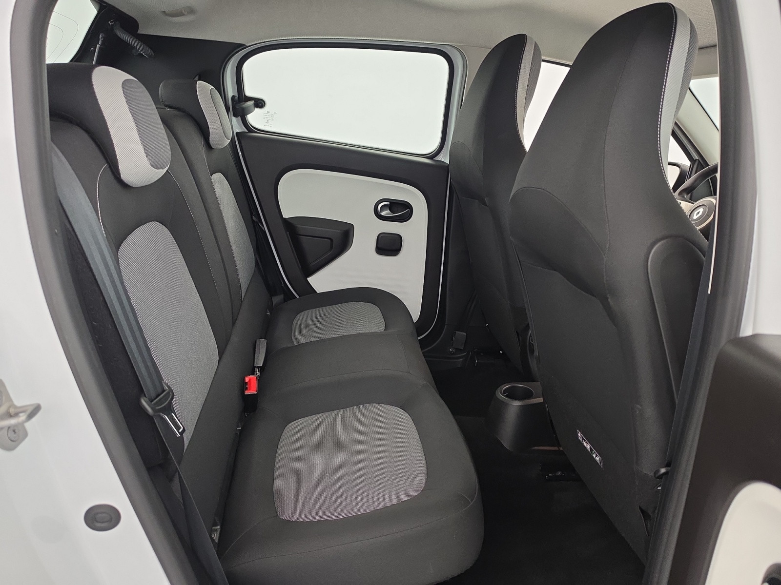 Vente en ligne Renault Twingo Electrique Twingo III E-Tech au prix de 12 990 €