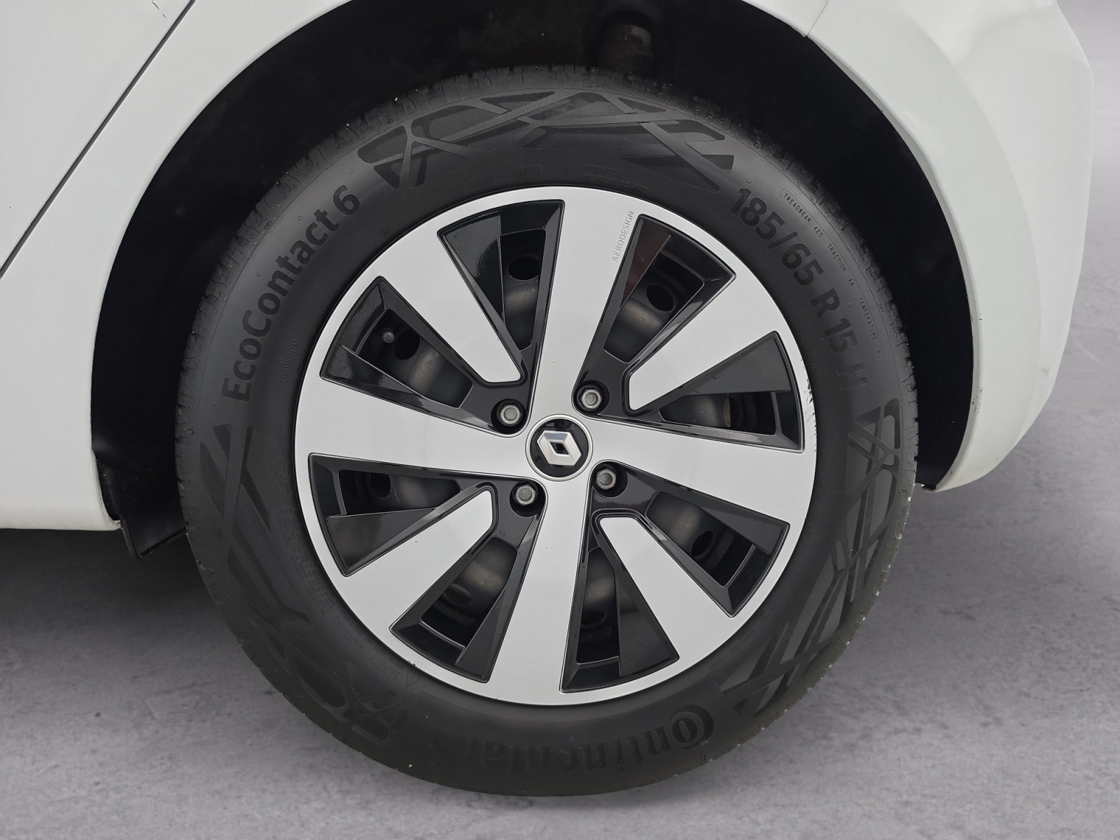 Vente en ligne Renault Clio 5 Clio SCe 65 au prix de 12 890 €