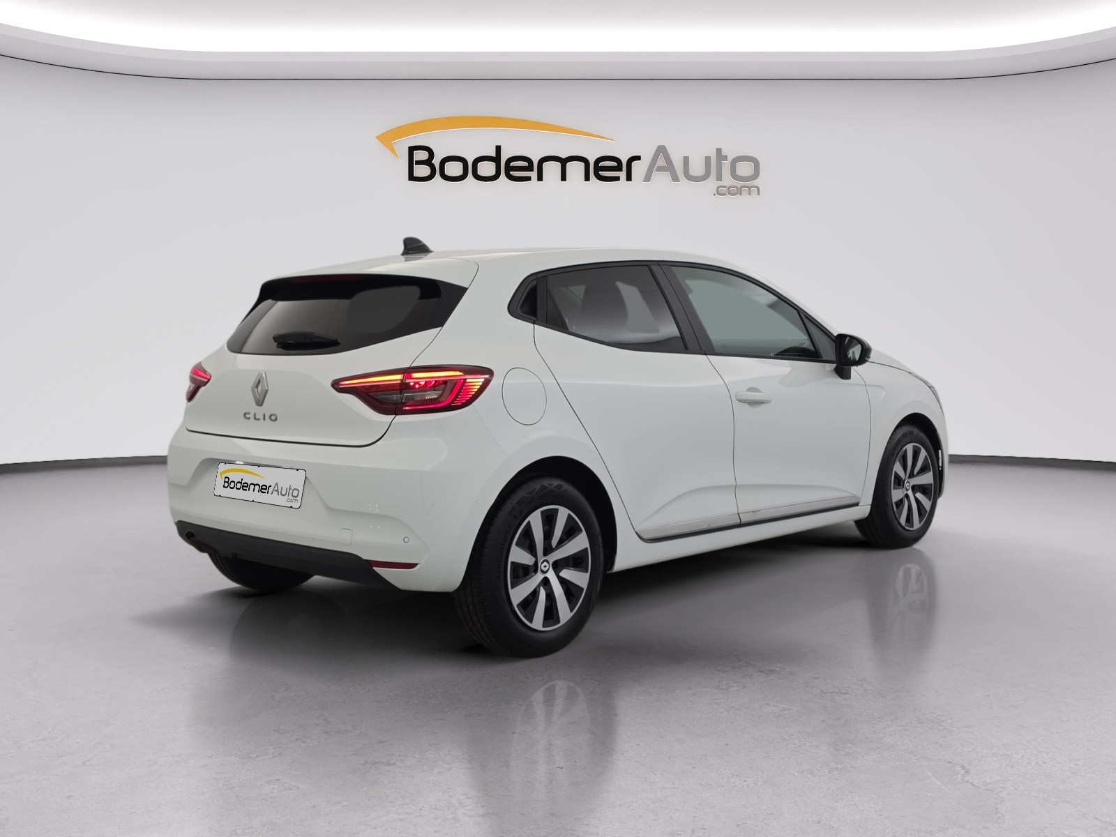 Vente en ligne Renault Clio 5 Clio SCe 65 au prix de 12 890 €