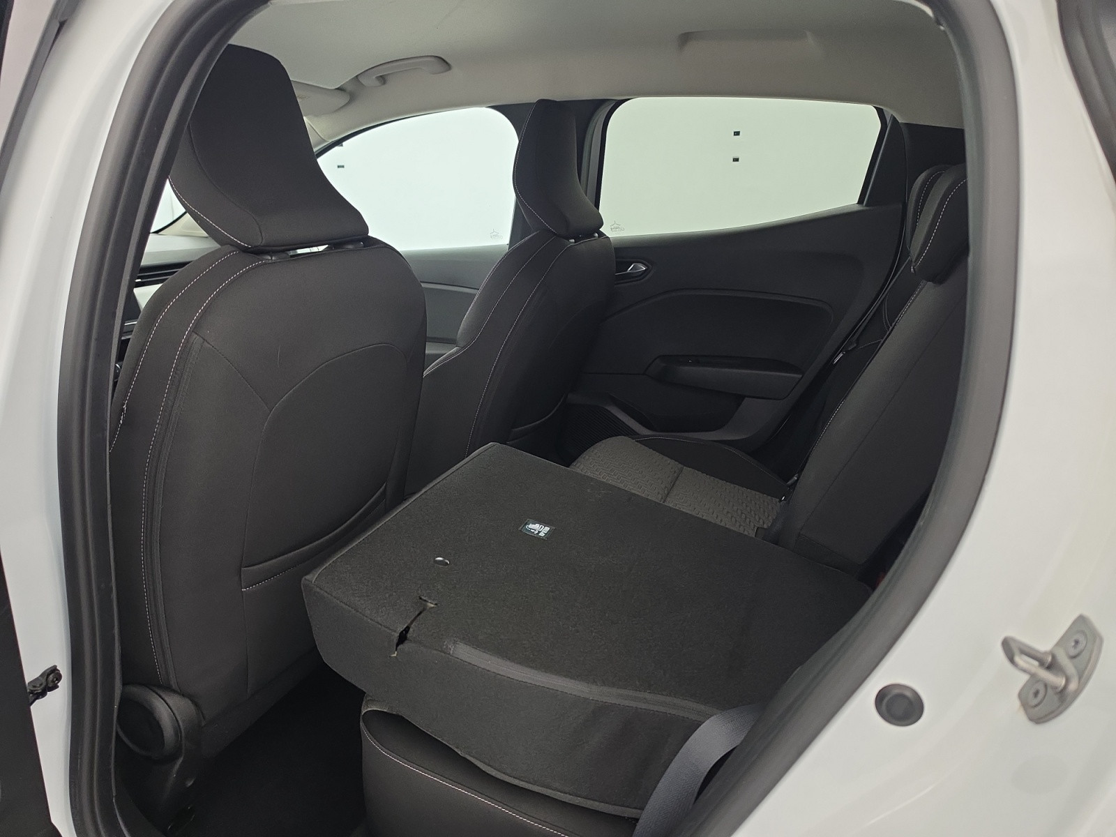 Vente en ligne Renault Clio 5 Clio SCe 65 au prix de 12 890 €