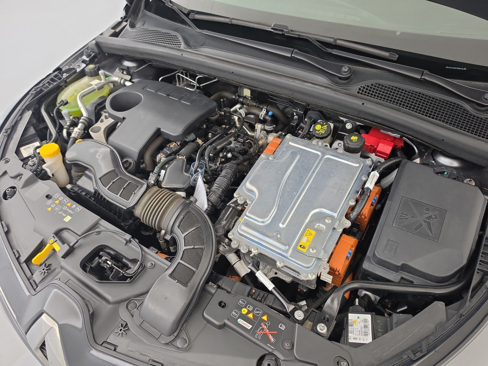Vente en ligne Renault Clio 5 Clio E-Tech full hybrid 145 au prix de 16 990 €