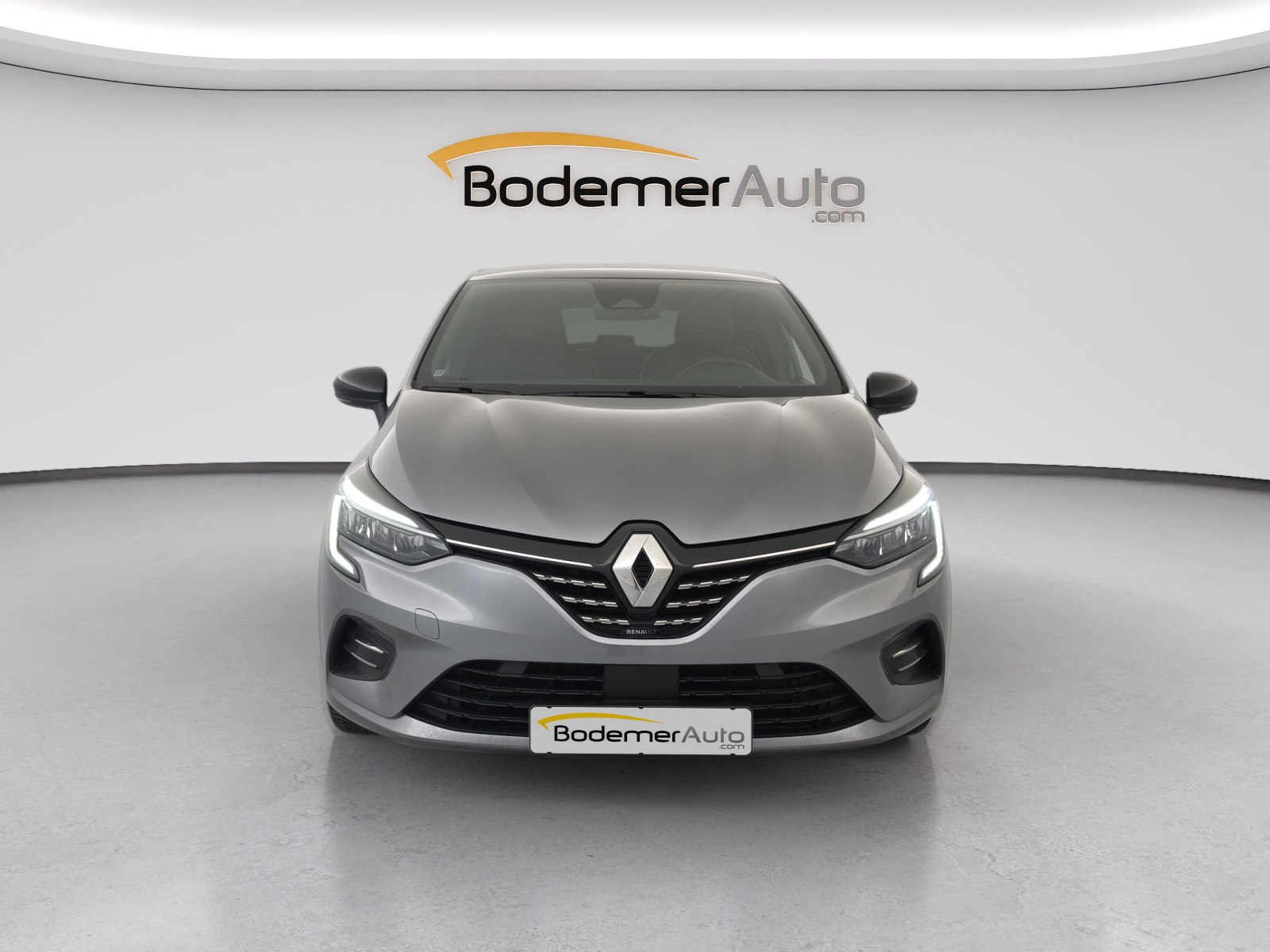 Vente en ligne Renault Clio 5 Clio E-Tech full hybrid 145 au prix de 16 990 €