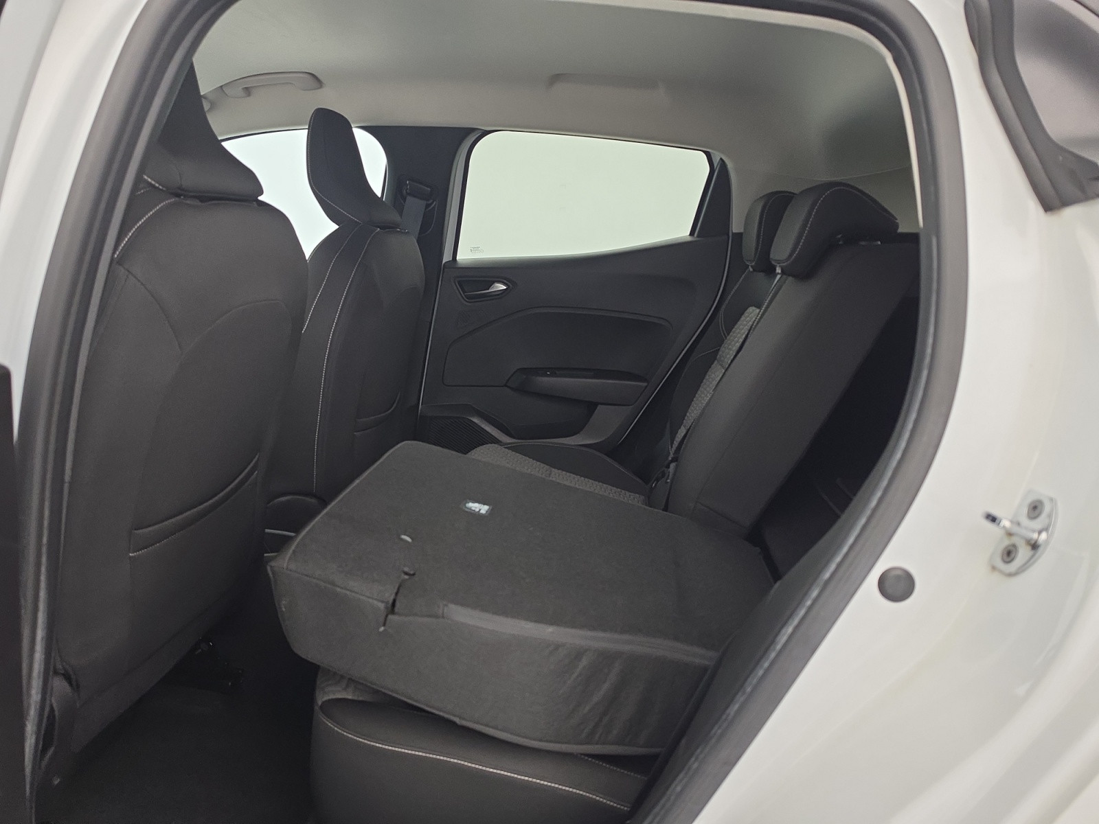 Vente en ligne Renault Clio 5 Clio SCe 65 au prix de 12 990 €