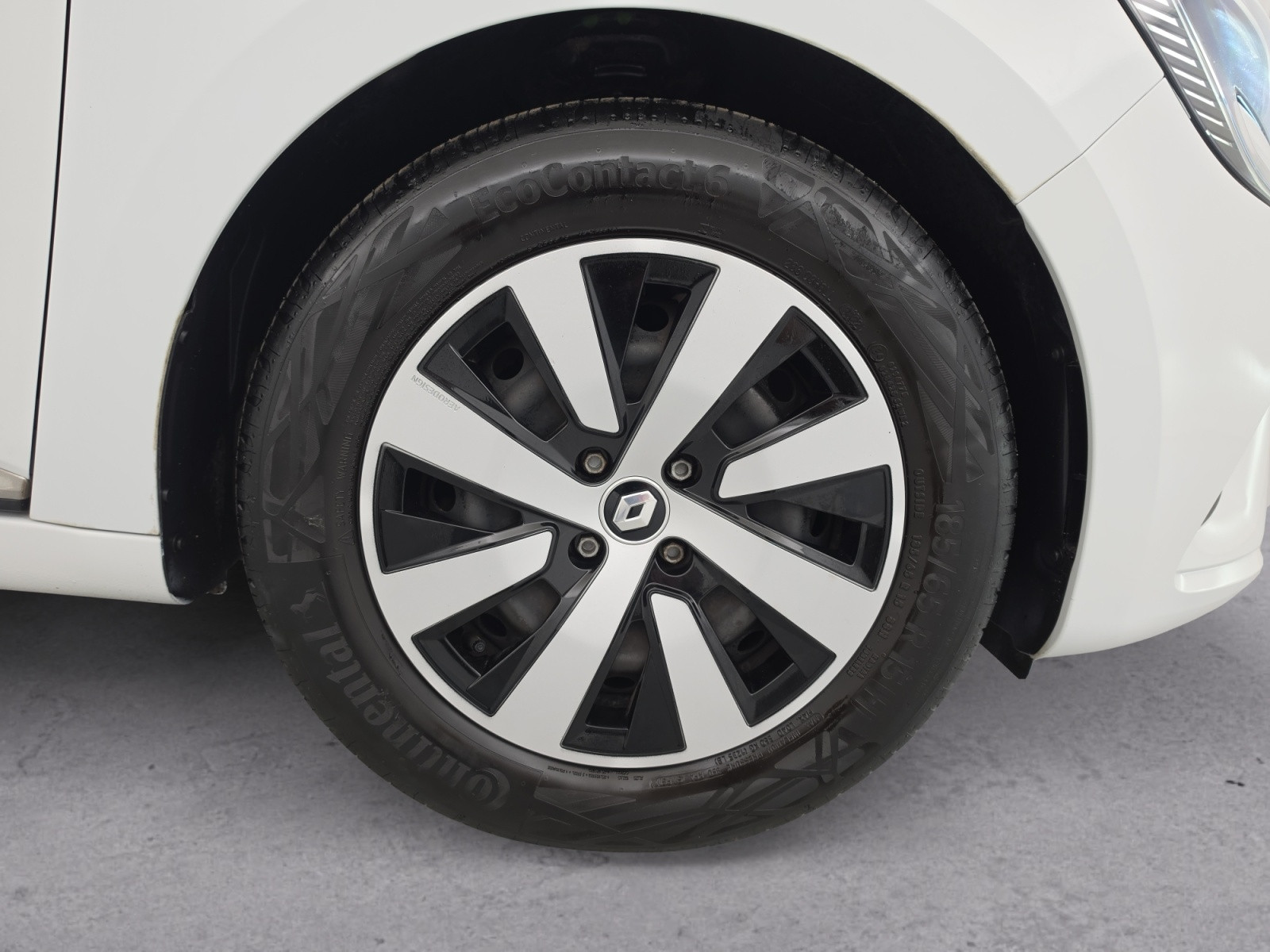 Vente en ligne Renault Clio 5 Clio SCe 65 au prix de 12 990 €