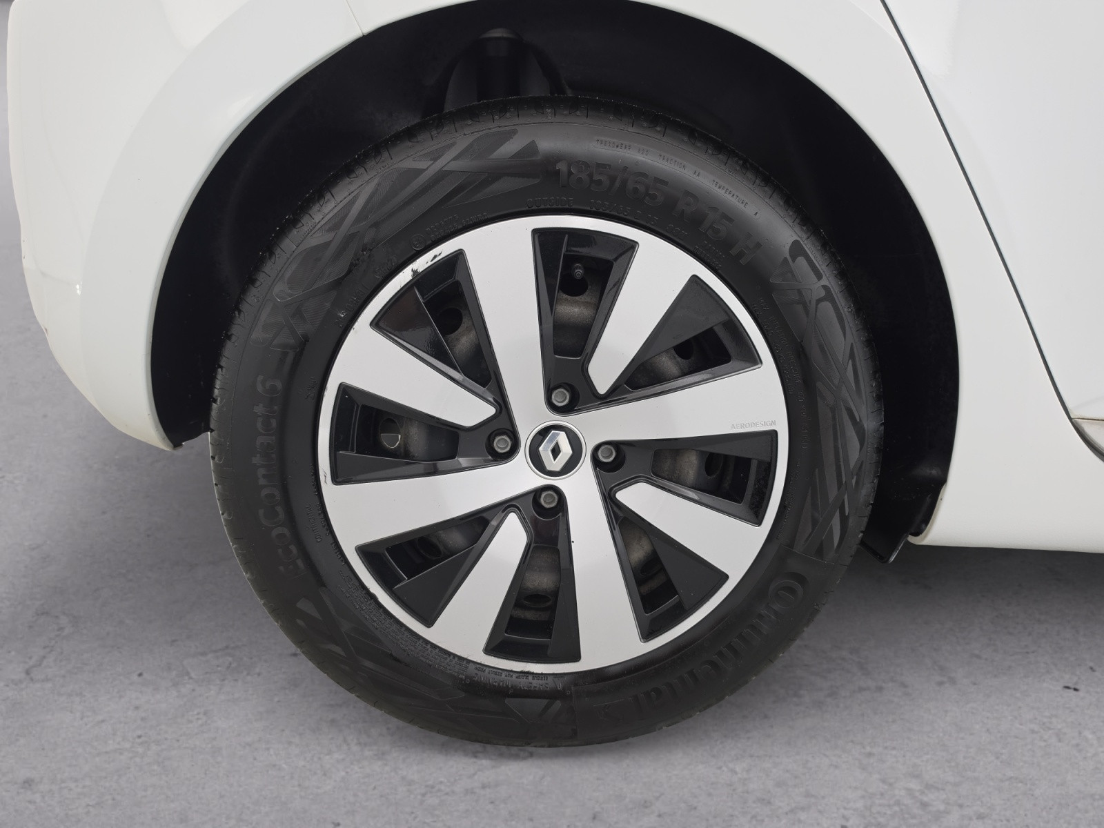 Vente en ligne Renault Clio 5 Clio SCe 65 au prix de 12 990 €