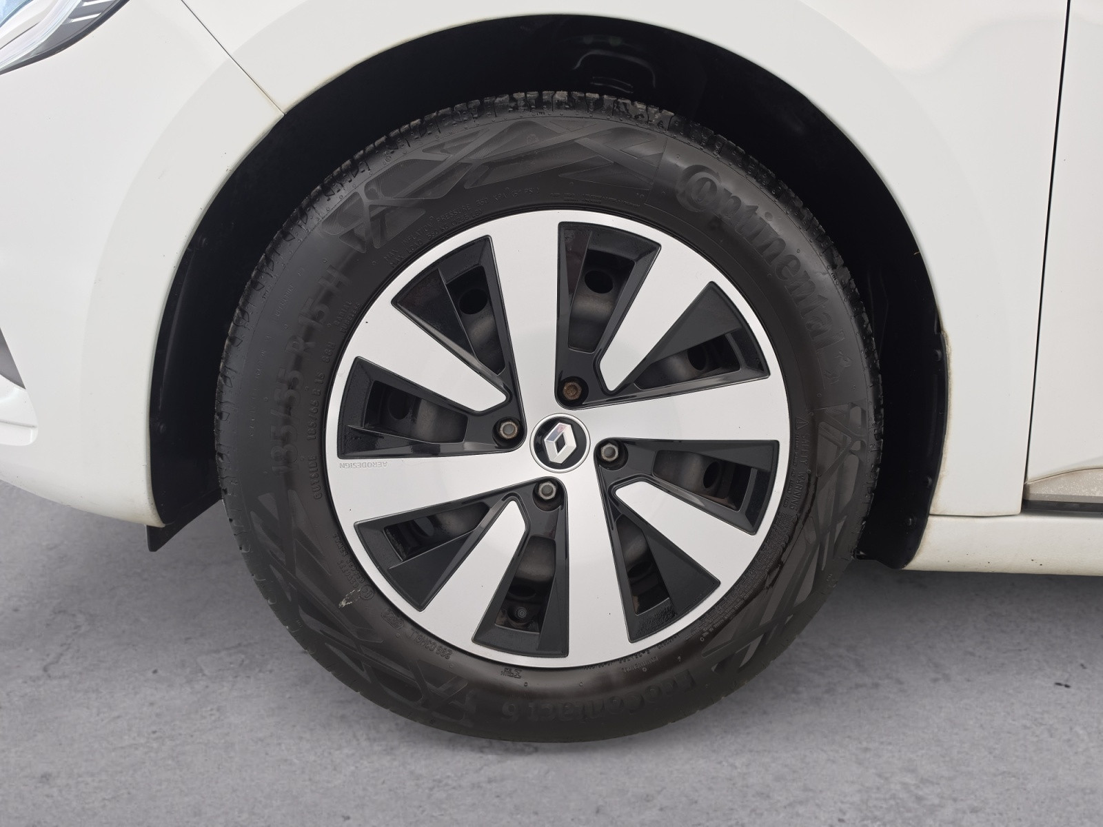 Vente en ligne Renault Clio 5 Clio SCe 65 au prix de 12 990 €