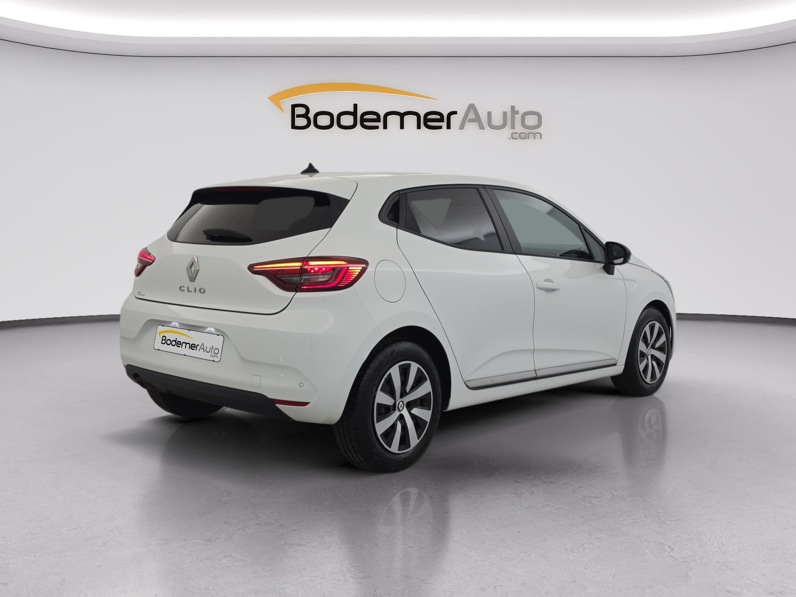 Vente en ligne Renault Clio 5 Clio SCe 65 au prix de 12 990 €