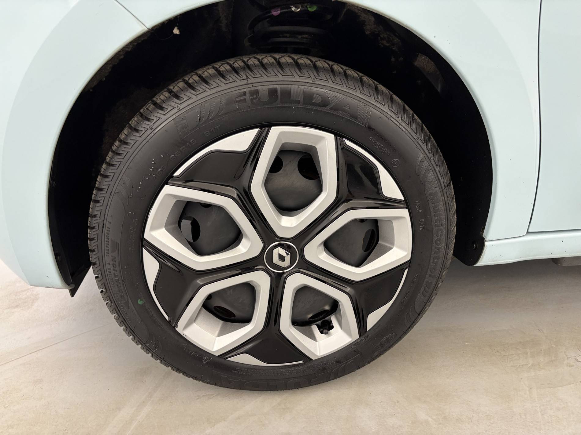Vente en ligne Renault Twingo Electrique Twingo III E-Tech au prix de 11 990 €
