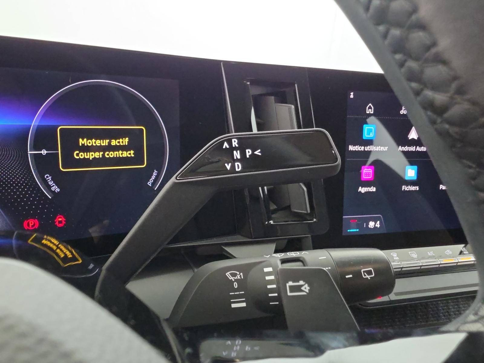 Vente en ligne Renault Megane E-Tech  EV60 220 ch super charge au prix de 22 990 €
