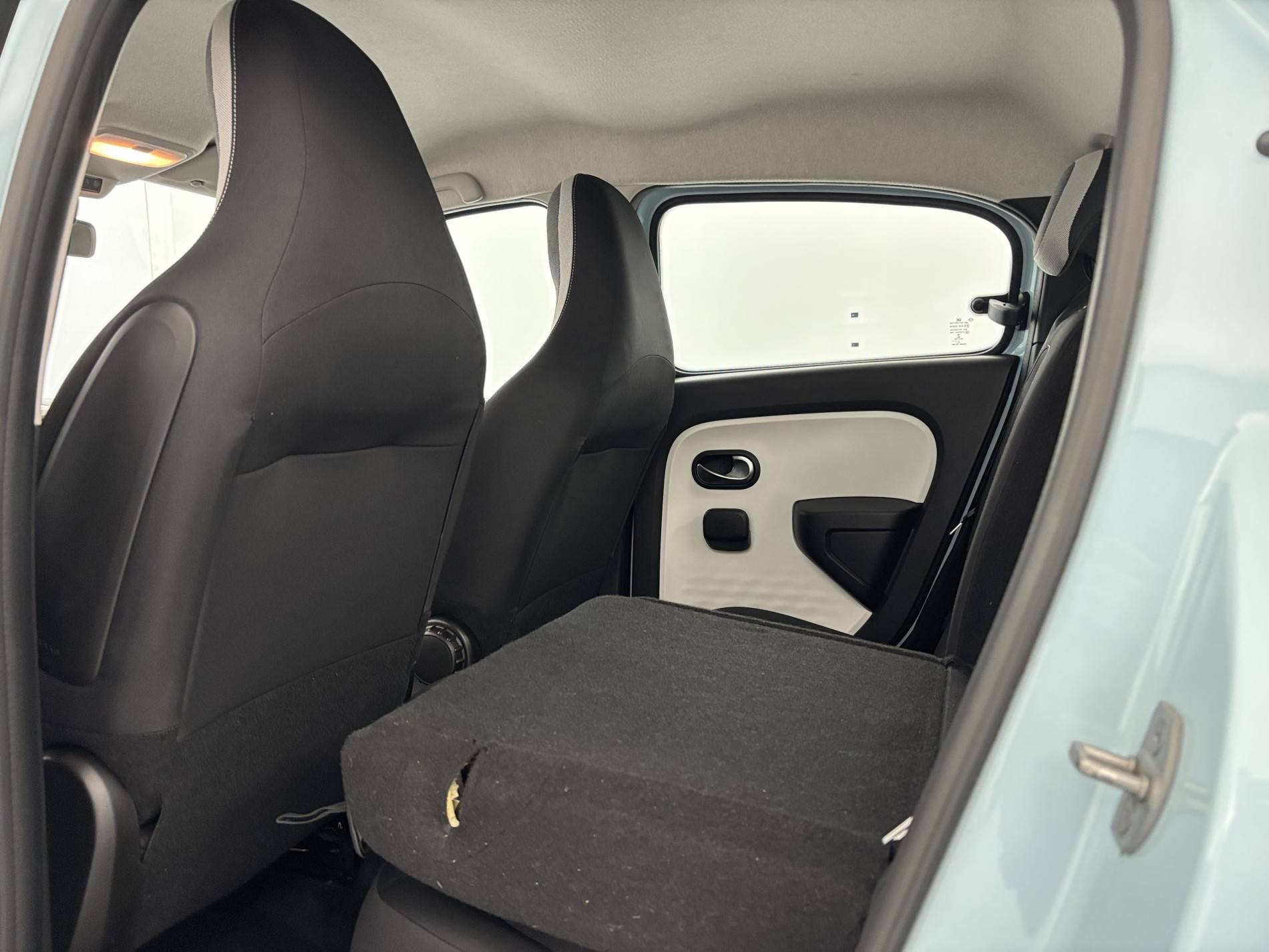 Vente en ligne Renault Twingo Electrique Twingo III E-Tech au prix de 11 990 €