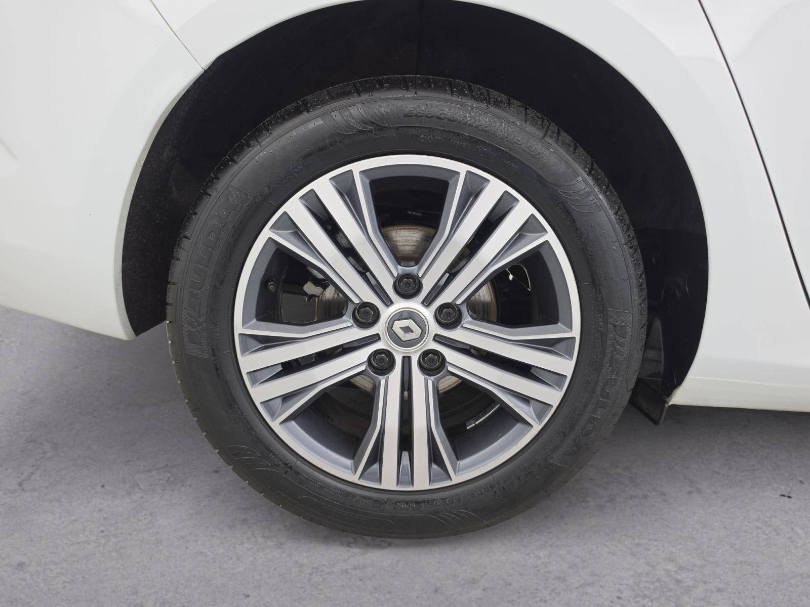 Vente en ligne Renault Megane 4 Estate  Blue dCi 115 au prix de 13 990 €