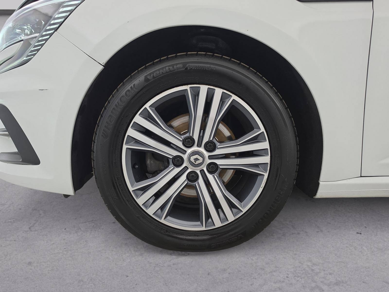 Vente en ligne Renault Megane 4 Estate  Blue dCi 115 au prix de 13 990 €