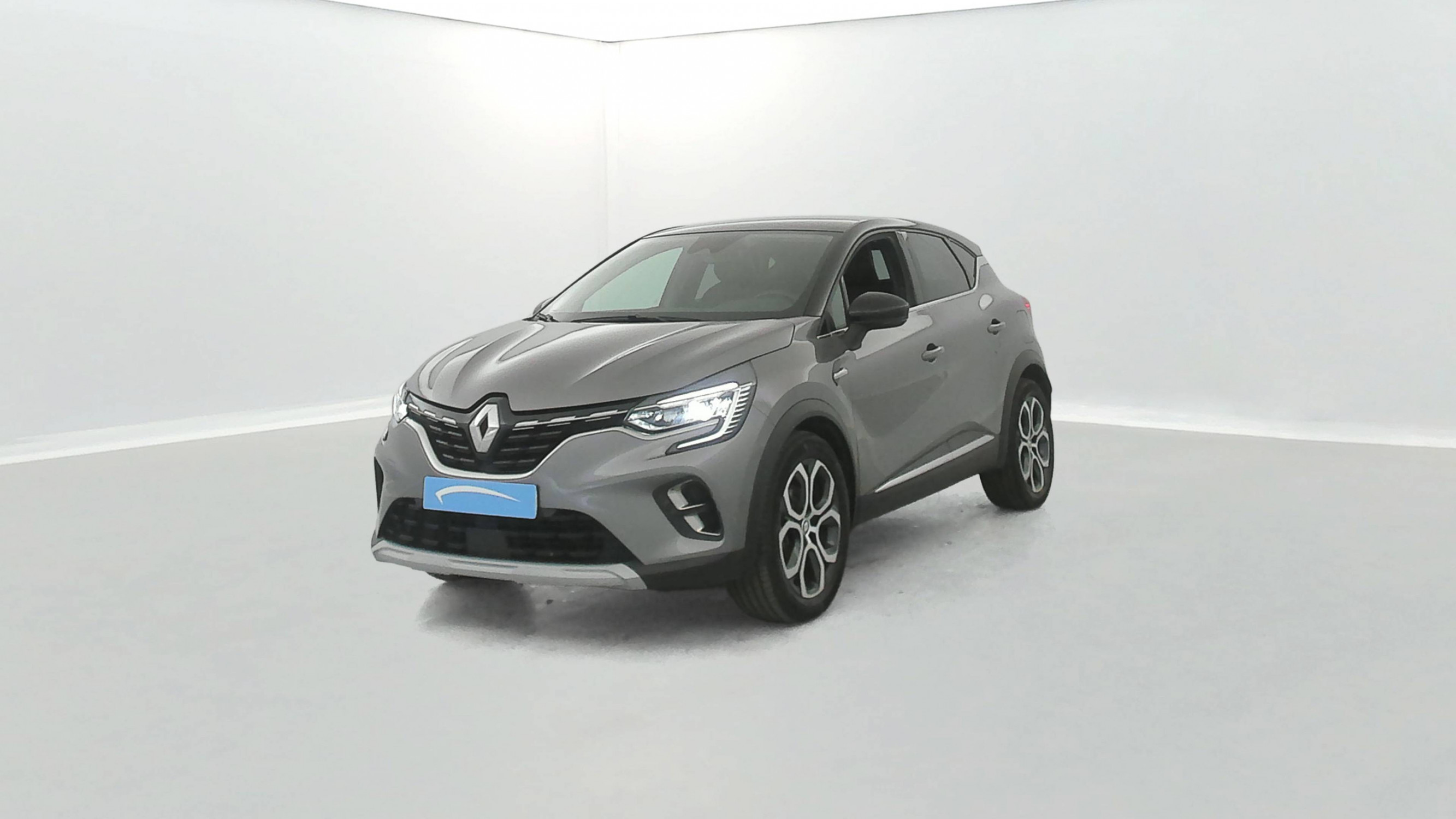 Renault Captur  E-Tech hybride rechargeable 160 occasion de 2023 en vente à Lorient