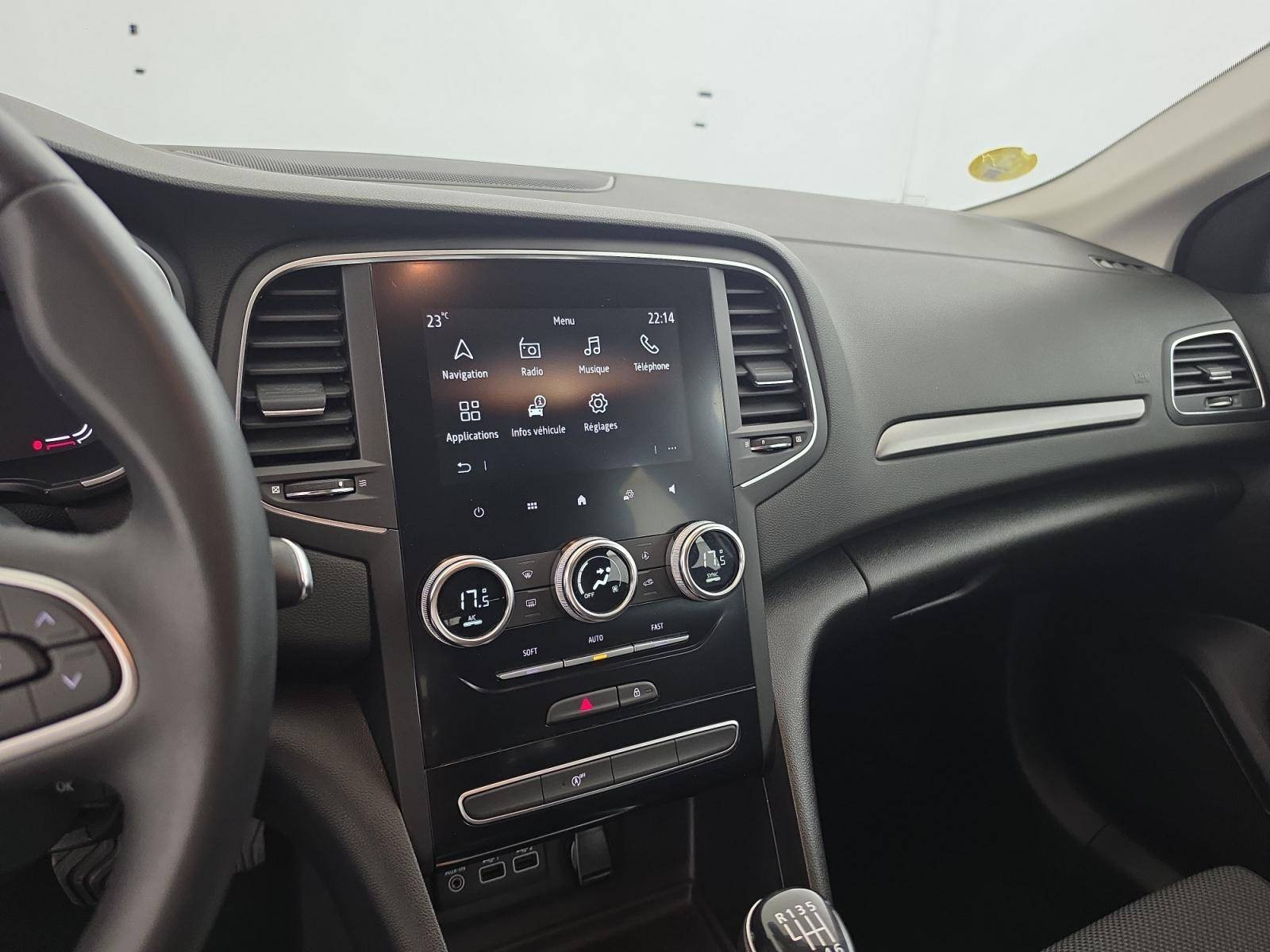 Vente en ligne Renault Megane 4 Estate  Blue dCi 115 au prix de 13 990 €