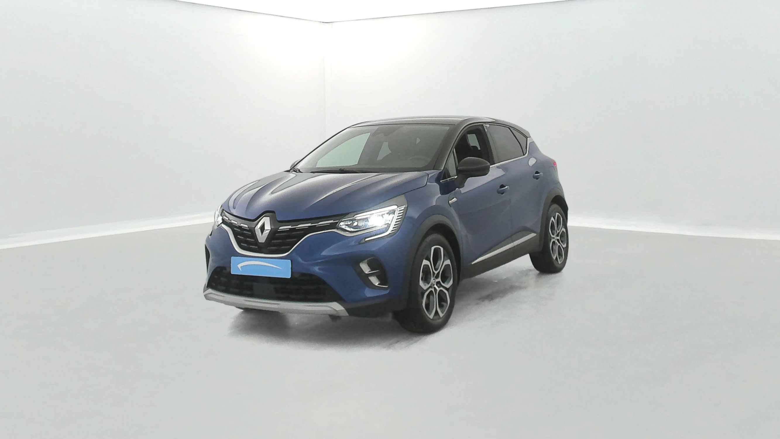 Renault Captur  E-Tech hybride rechargeable 160 occasion de 2023 en vente à Lorient