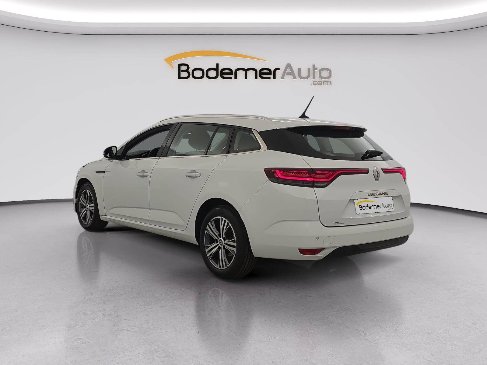Vente en ligne Renault Megane 4 Estate  Blue dCi 115 au prix de 13 990 €