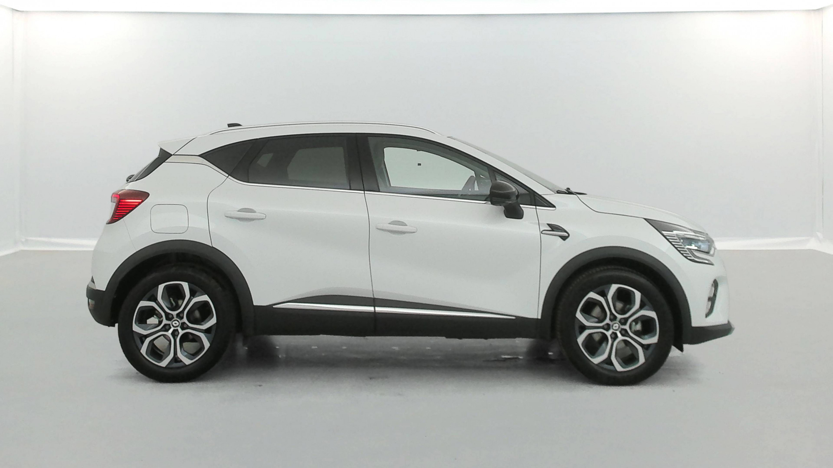 Vente en ligne Renault Captur  E-Tech full hybrid 145 au prix de 20 490 €
