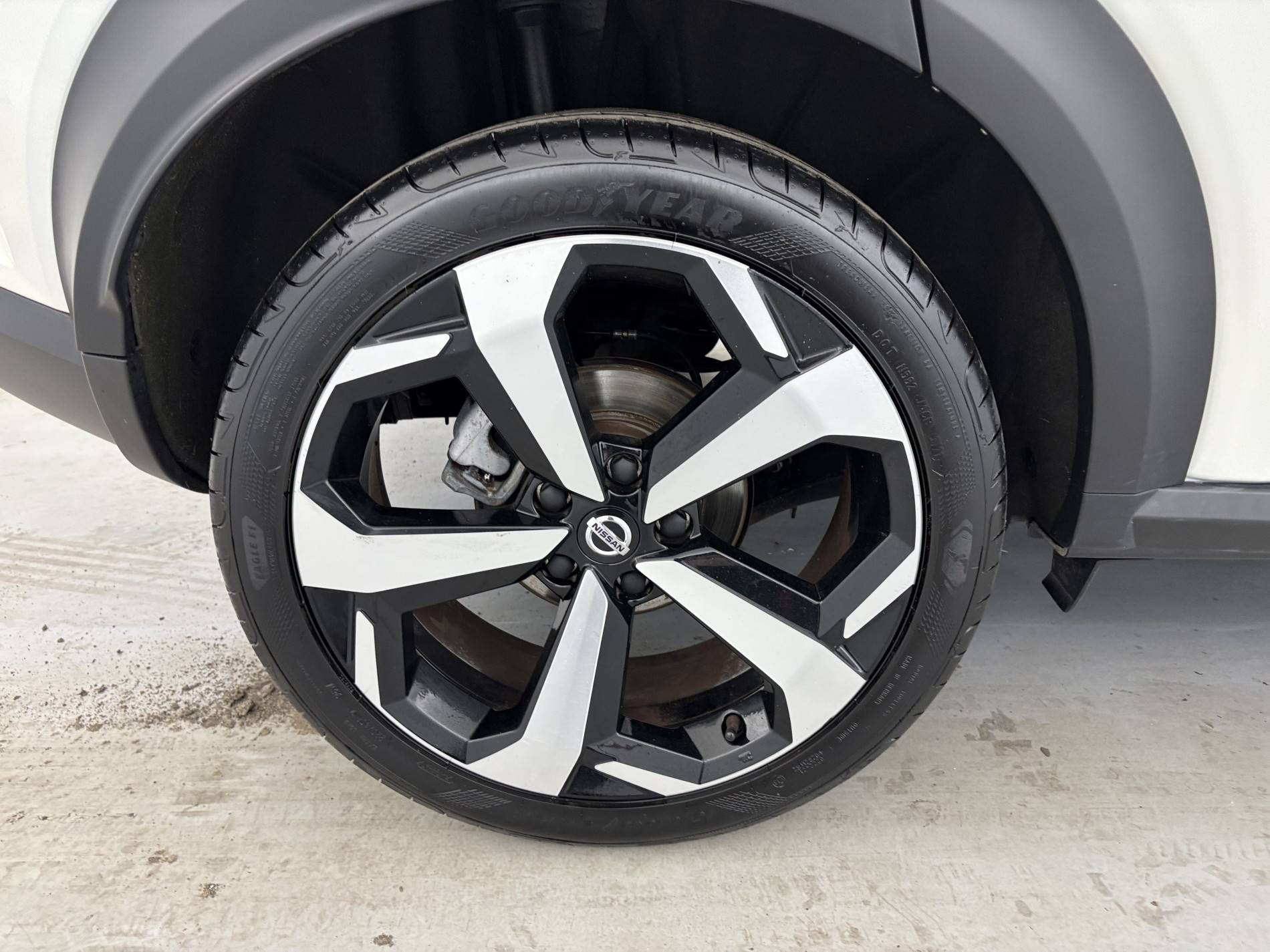Vente en ligne Nissan Juke Juke DIG-T 114 au prix de 17 990 €