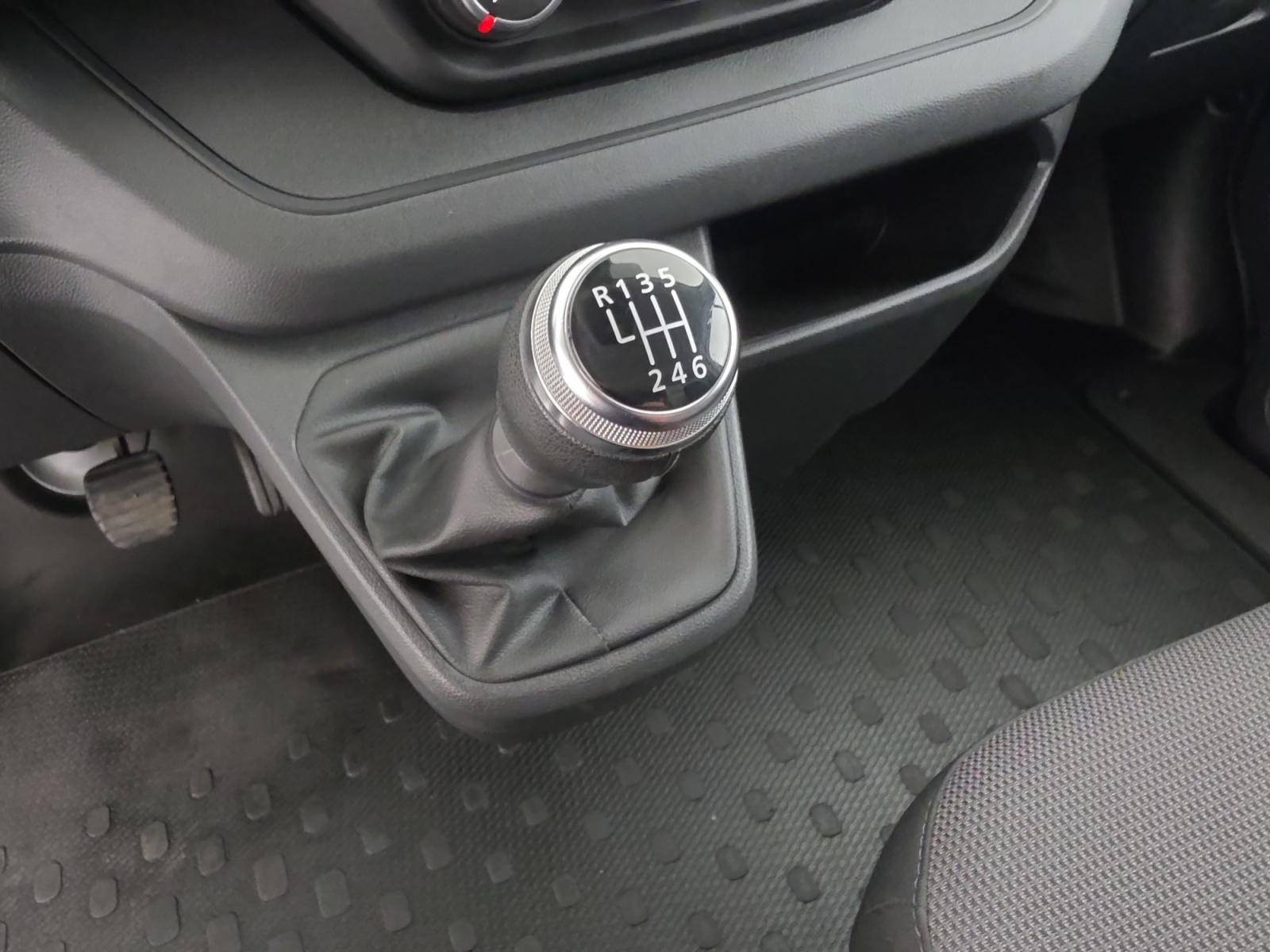 Vente en ligne Renault Trafic 3 Fourgon TRAFIC FG BLUE DCI 130 L1H1 3T GSR2 au prix de 22 790 €