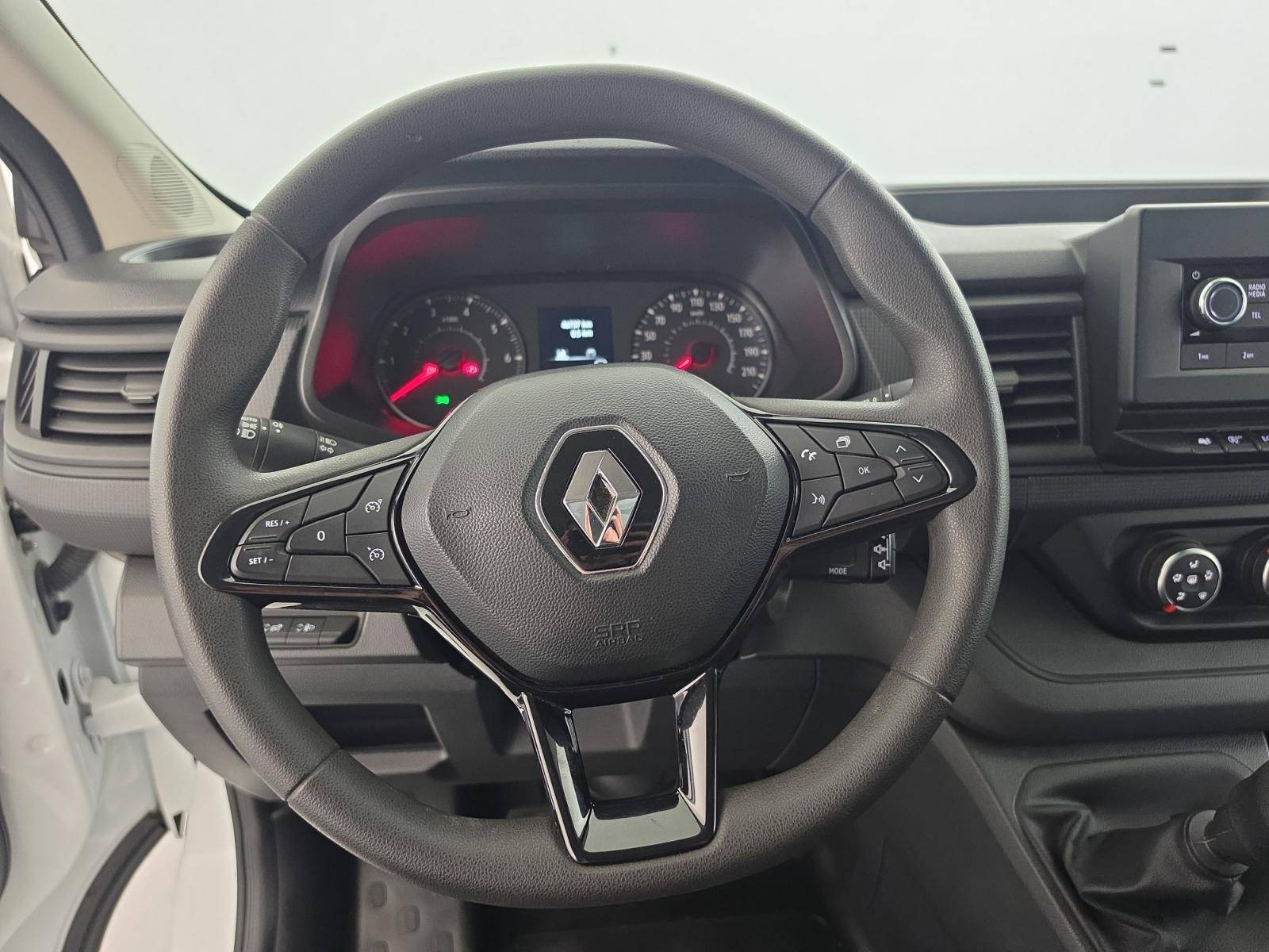 Vente en ligne Renault Trafic 3 Fourgon TRAFIC FG BLUE DCI 130 L1H1 3T GSR2 au prix de 22 790 €
