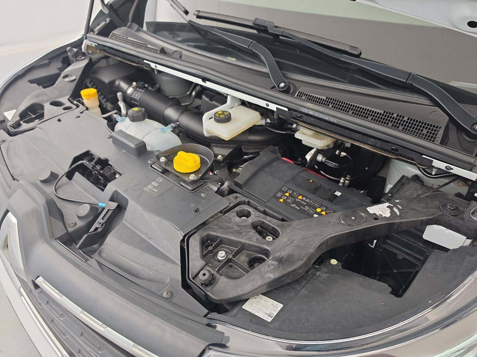 Vente en ligne Renault Trafic 3 Fourgon TRAFIC FG BLUE DCI 130 L1H1 3T GSR2 au prix de 22 790 €