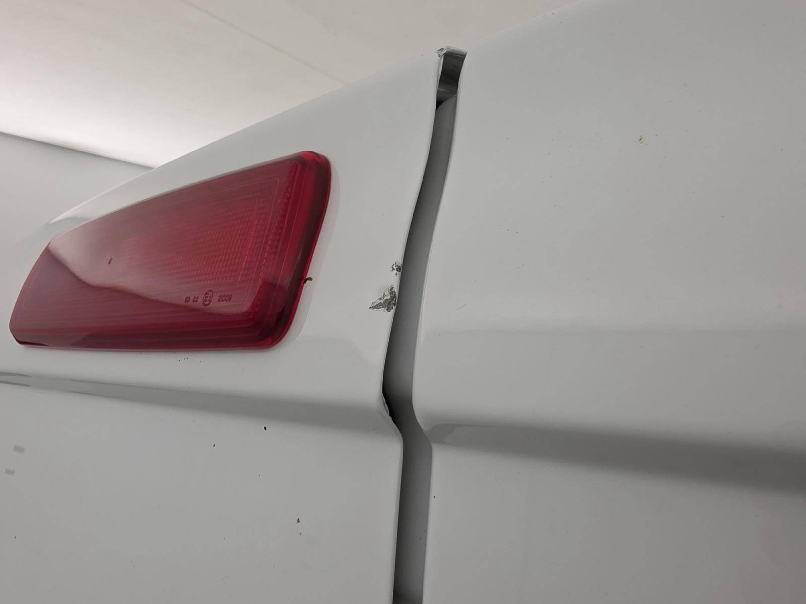 Vente en ligne Renault Trafic 3 Fourgon TRAFIC FG BLUE DCI 130 L1H1 3T GSR2 au prix de 22 790 €