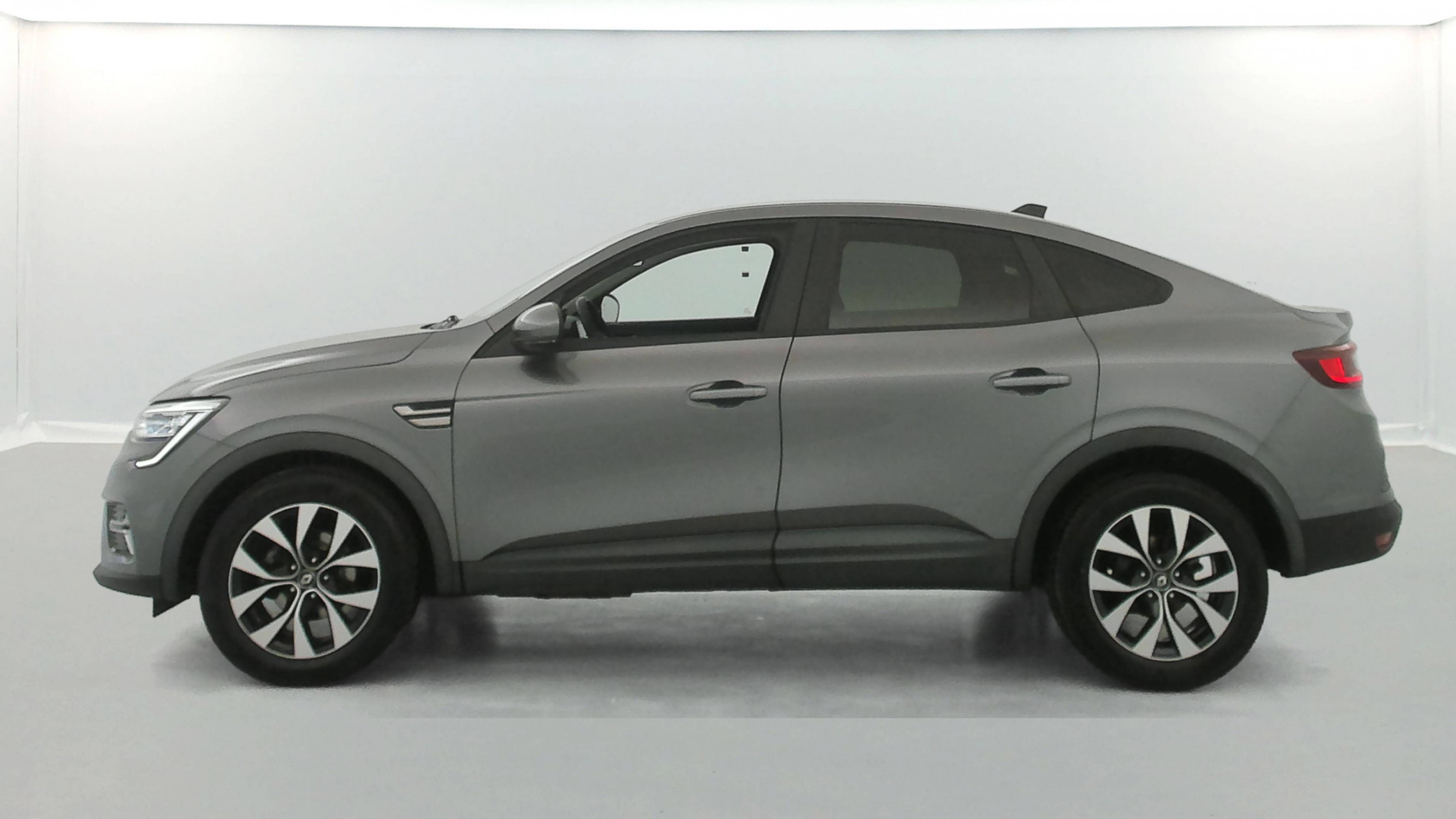 Renault Arkana  mild hybrid 140 EDC FAP - 22 occasion de 2023 en vente à Lorient