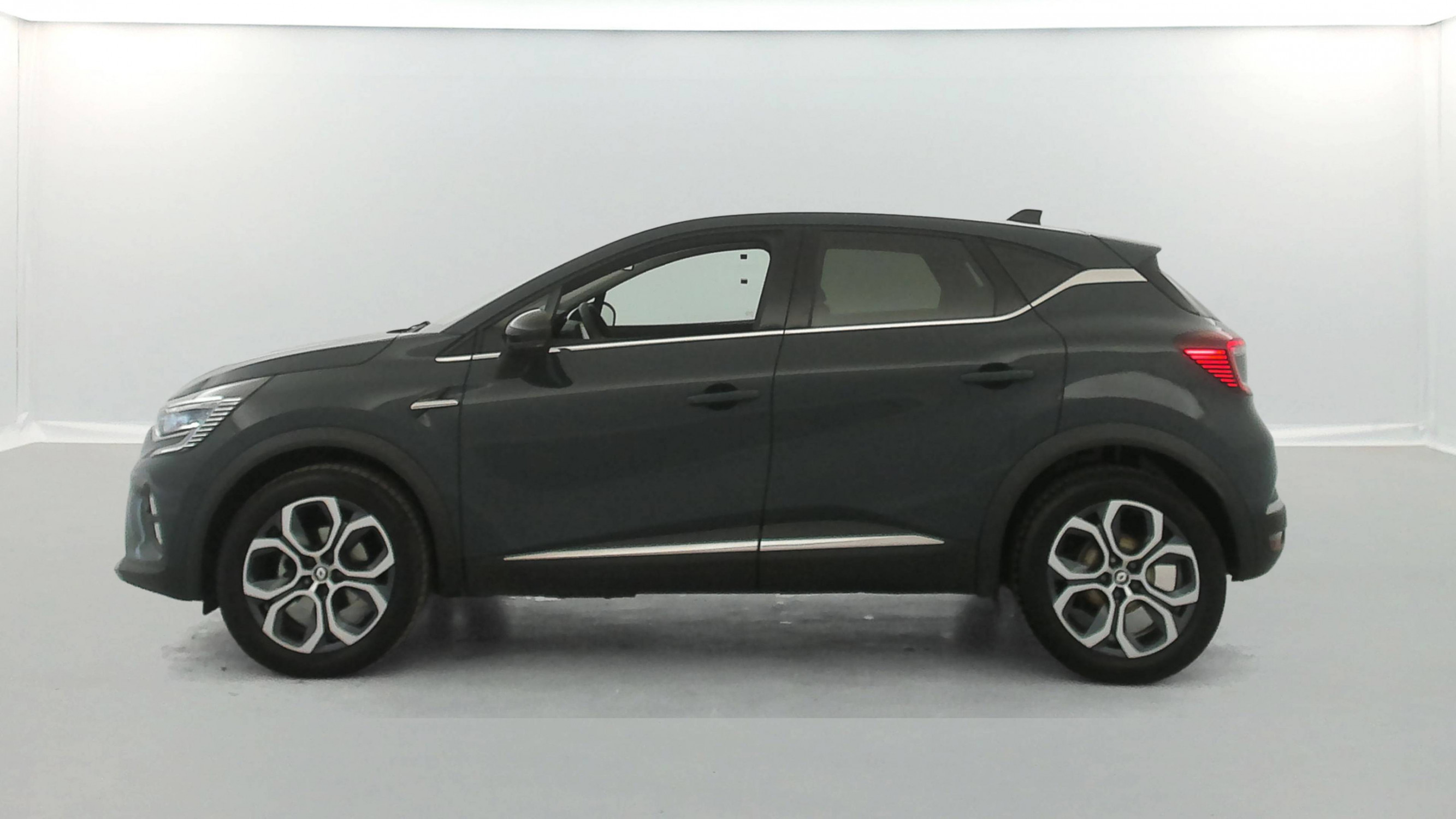 Renault Captur  mild hybrid 160 EDC occasion de 2023 en vente à Lorient