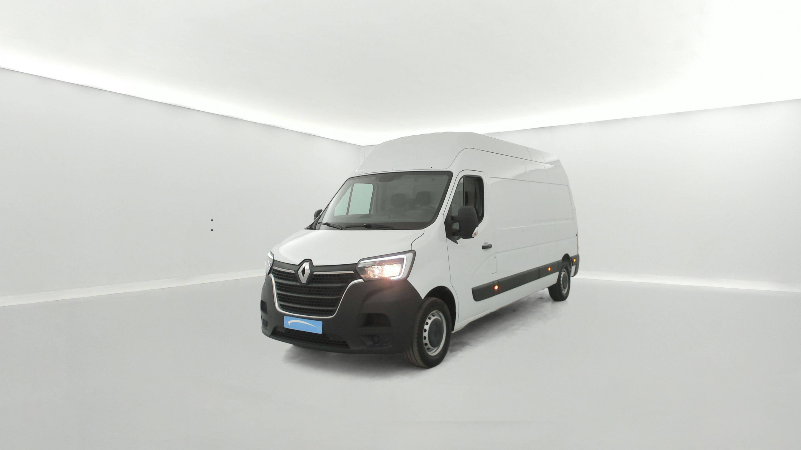Renault Master Fourgon MASTER FGN TRAC F3500 L3H3 BLUE DCI 135 occasion de 2024 en vente à Lorient