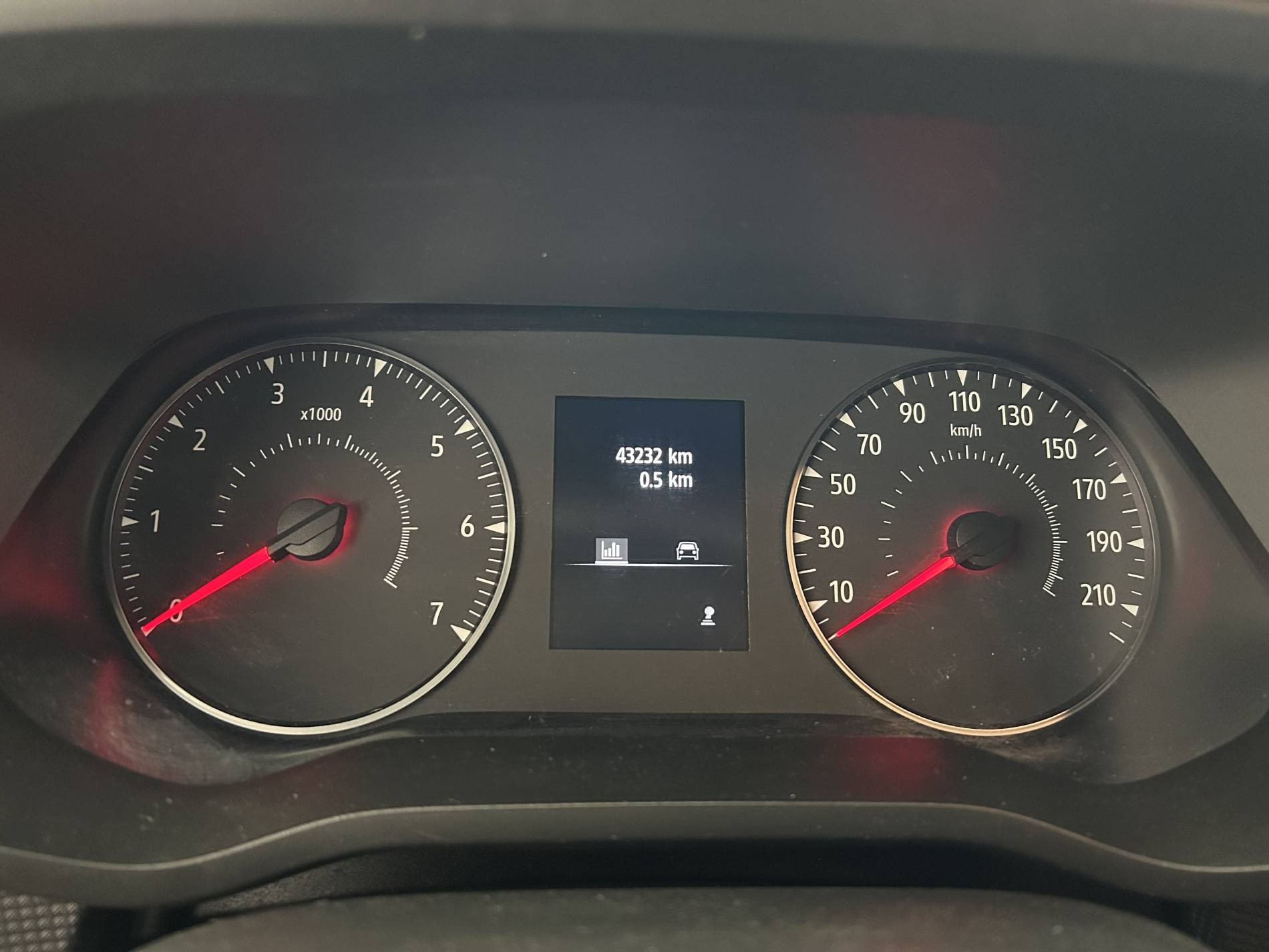 Vente en ligne Renault Trafic 3 Fourgon TRAFIC FGN L1H1 3000 KG BLUE DCI 130 au prix de 22 890 €