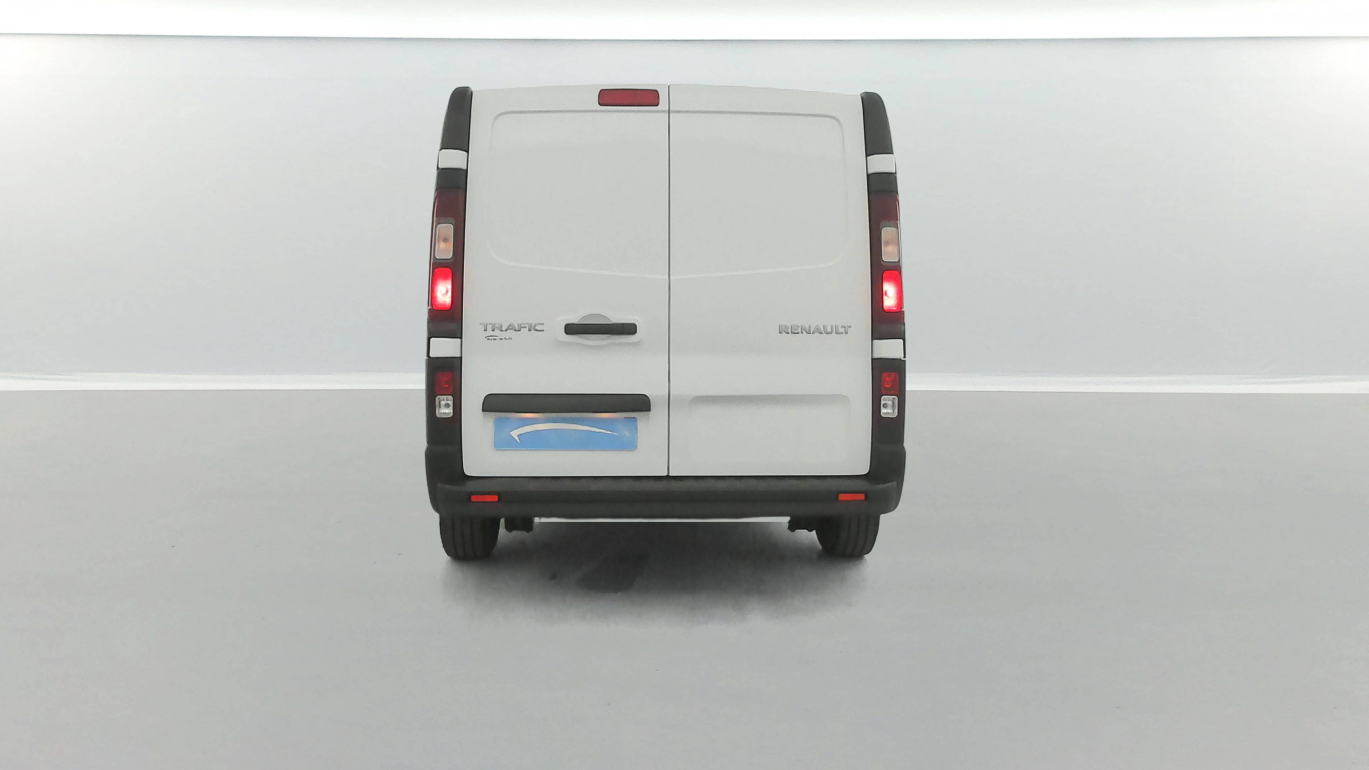 Vente en ligne Renault Trafic 3 Fourgon TRAFIC FGN L1H1 3000 KG BLUE DCI 130 au prix de 22 890 €