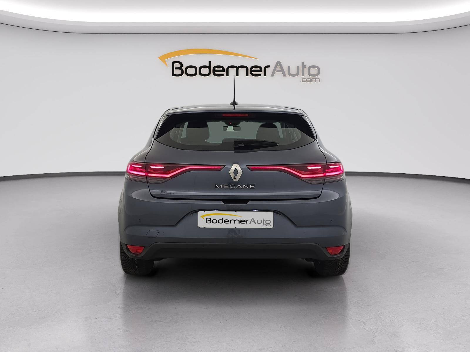 Vente en ligne Renault Megane 4  Blue dCi 115 EDC au prix de 15 690 €