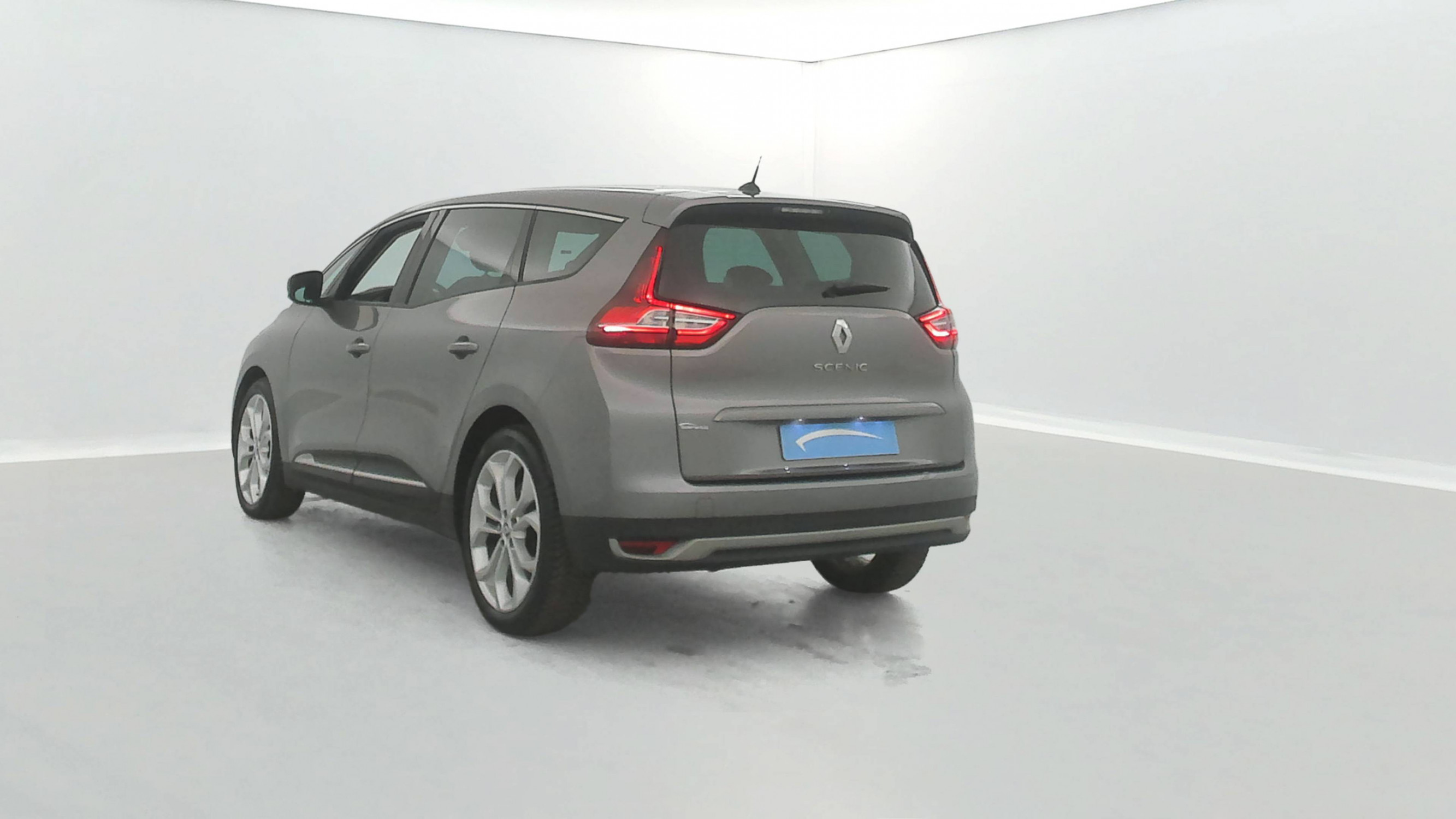 Vente en ligne Renault Grand Scenic 4 Grand Scenic Blue dCi 120 EDC au prix de 17 290 €
