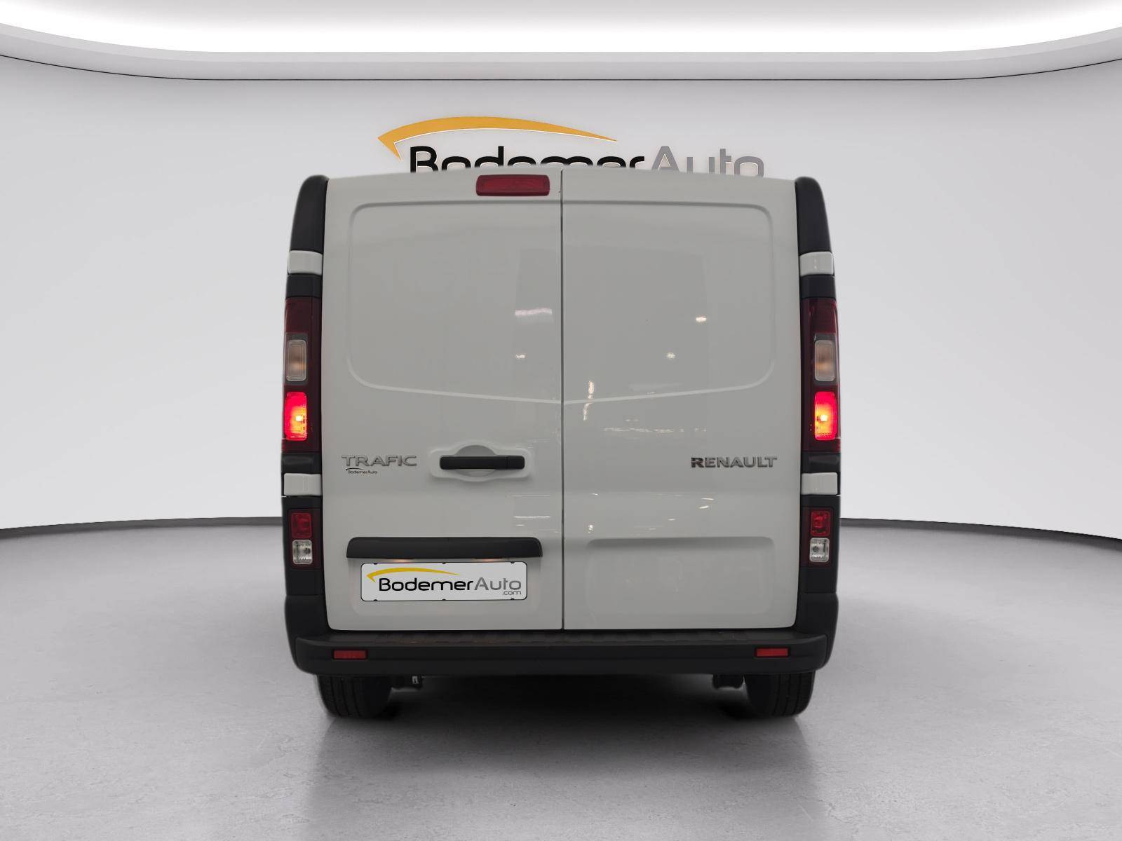 Vente en ligne Renault Trafic 3 Fourgon TRAFIC FG BLUE DCI 130 L1H1 3T GSR2 au prix de 22 790 €