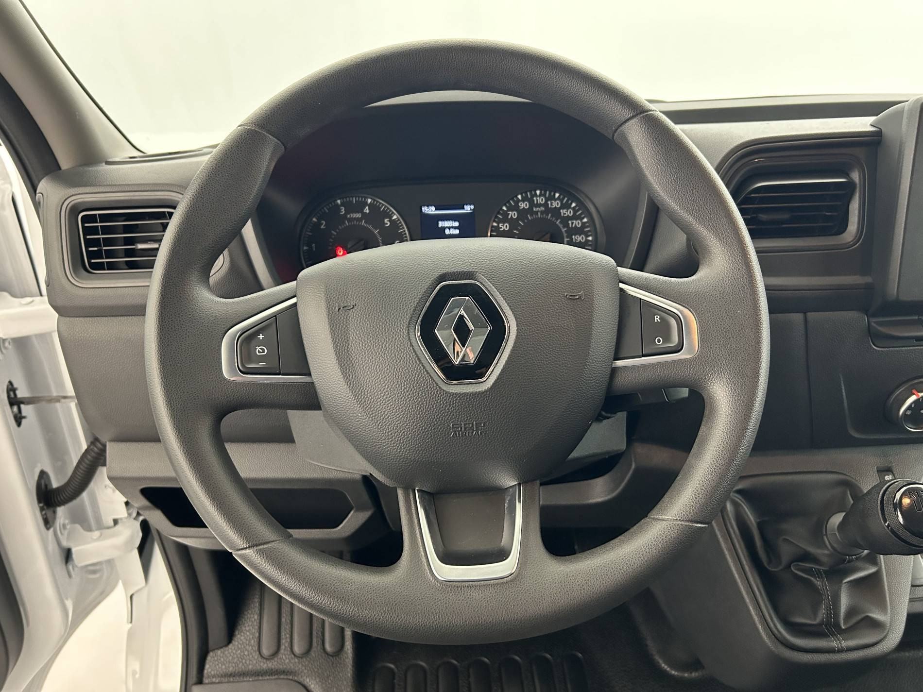 Vente en ligne Renault Master Fourgon MASTER FGN TRAC F3500 L2H2 BLUE DCI 135 au prix de 22 290 €