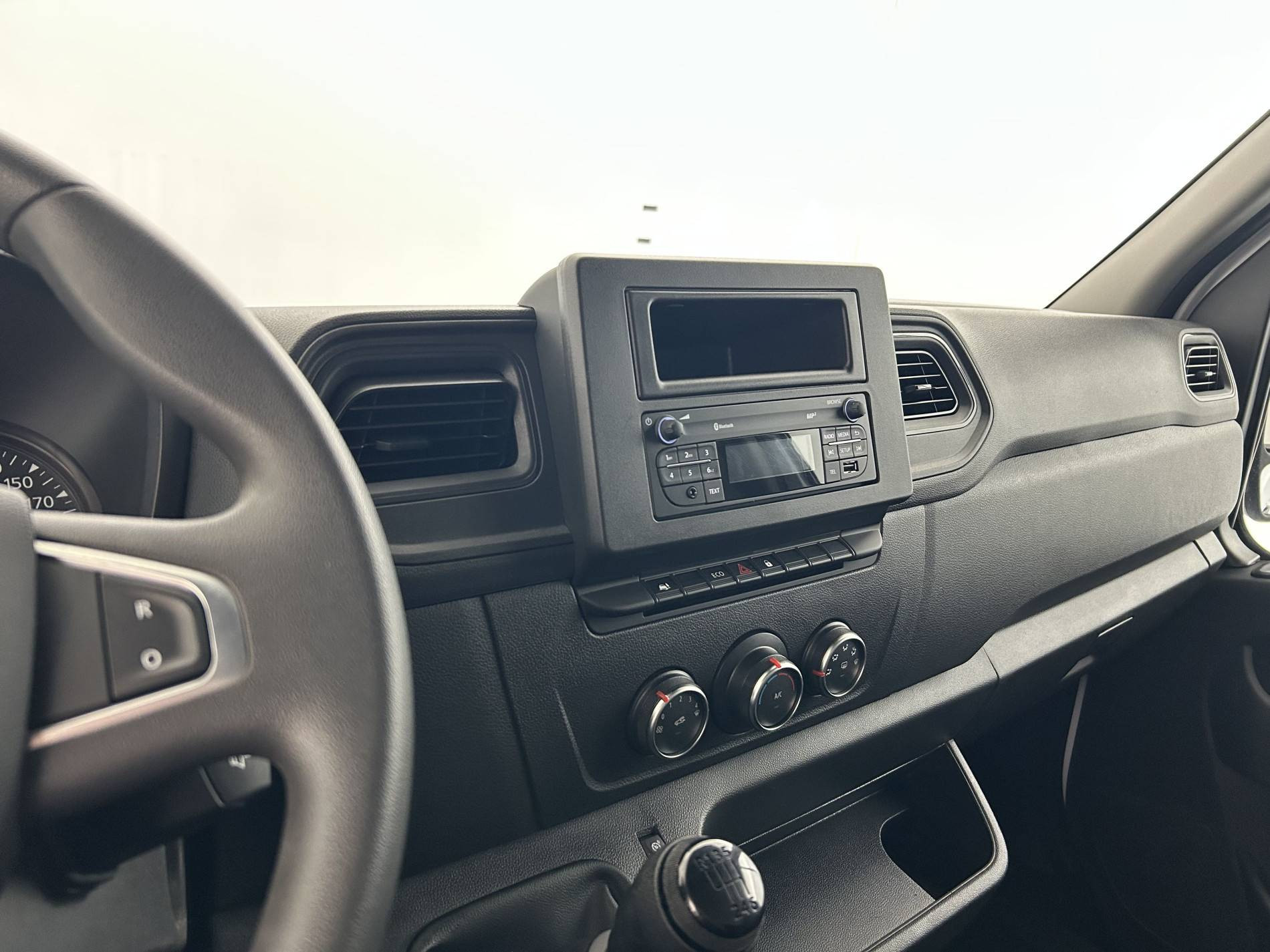 Vente en ligne Renault Master Fourgon MASTER FGN TRAC F3500 L2H2 BLUE DCI 135 au prix de 22 290 €