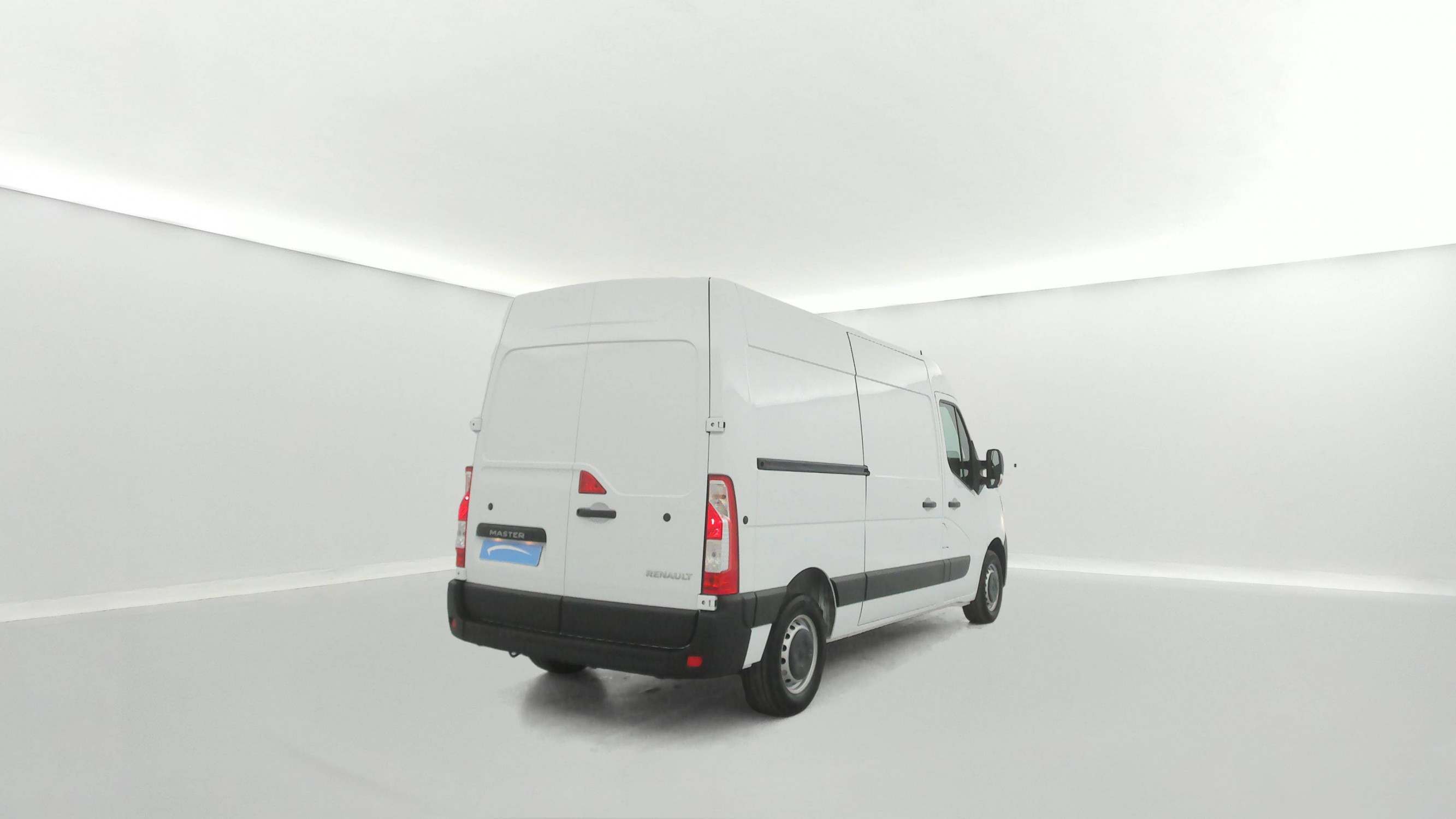 Vente en ligne Renault Master Fourgon MASTER FGN TRAC F3500 L2H2 BLUE DCI 135 au prix de 22 290 €