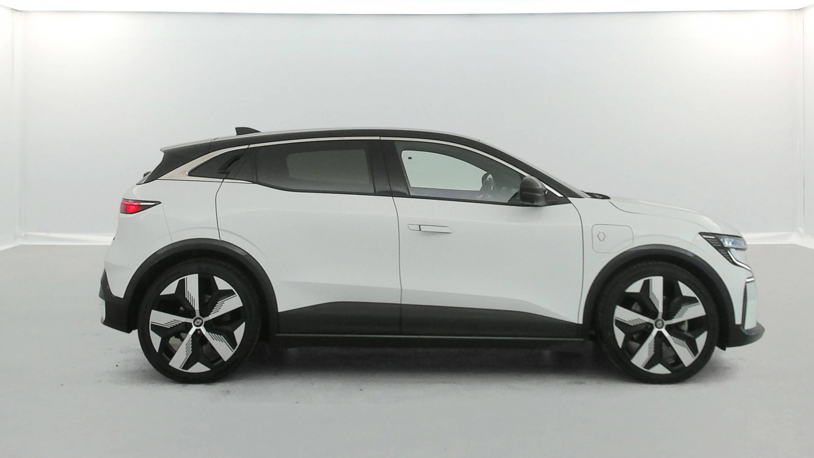 Vente en ligne Renault Megane E-Tech  EV60 220 ch optimum charge au prix de 24 990 €
