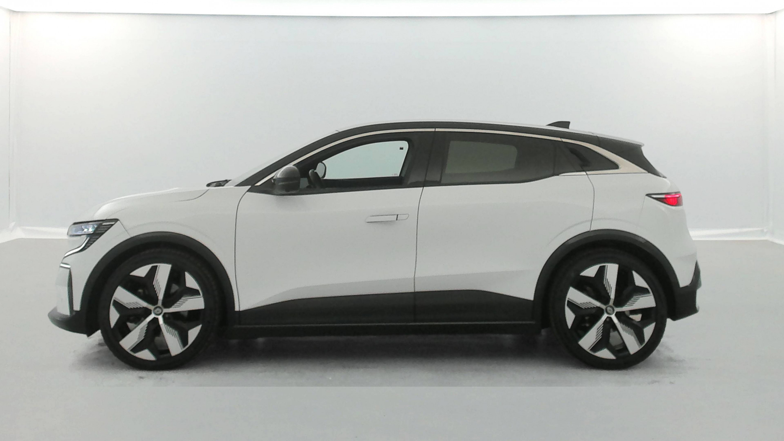 Renault Megane E-Tech  EV60 220 ch optimum charge occasion de 2023 en vente à Lorient