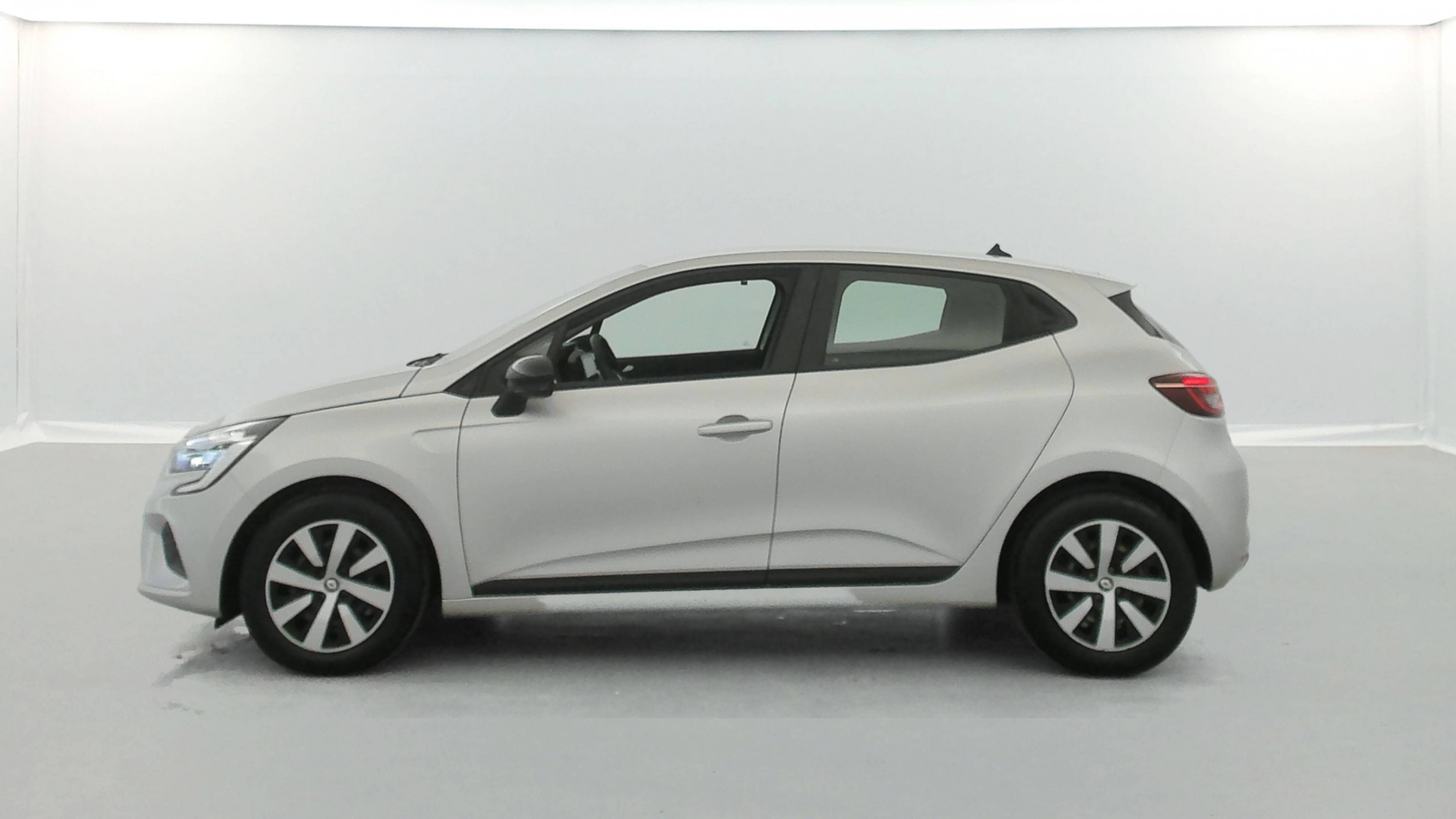 Renault Clio 5 Clio TCe 90 occasion de 2023 en vente à Lorient