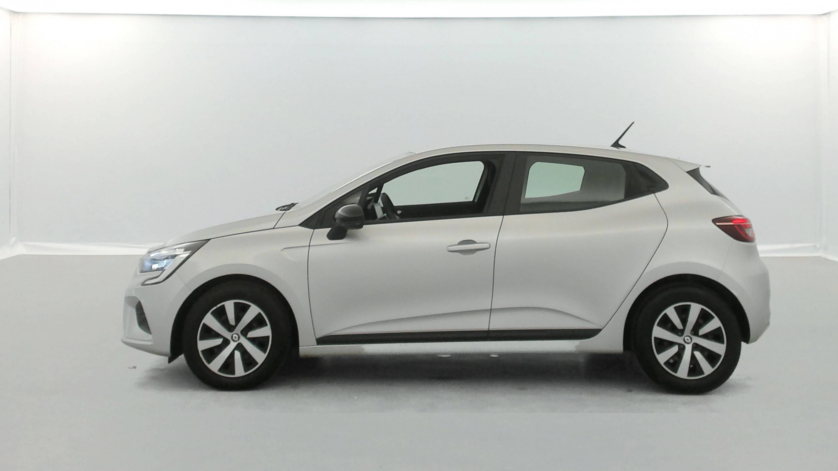 Renault Clio 5 Clio TCe 90 occasion de 2023 en vente à Lorient