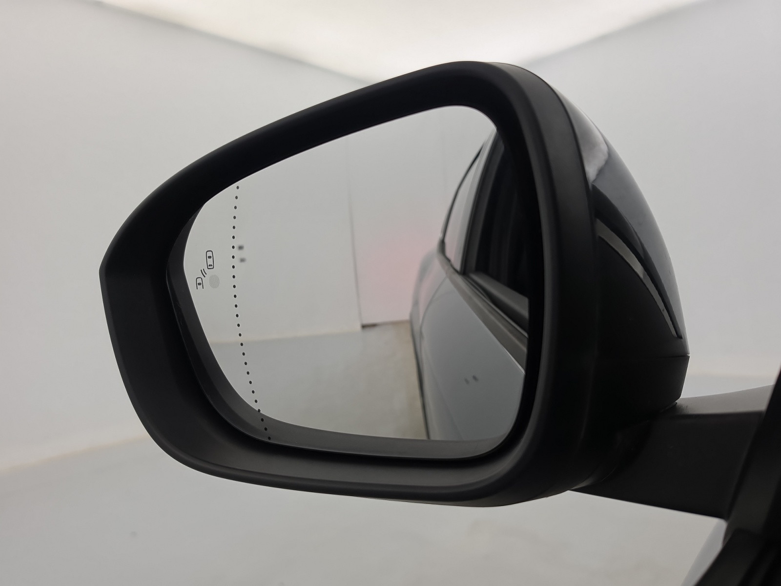 Vente en ligne Renault Megane E-Tech  EV60 220 ch super charge au prix de 22 590 €