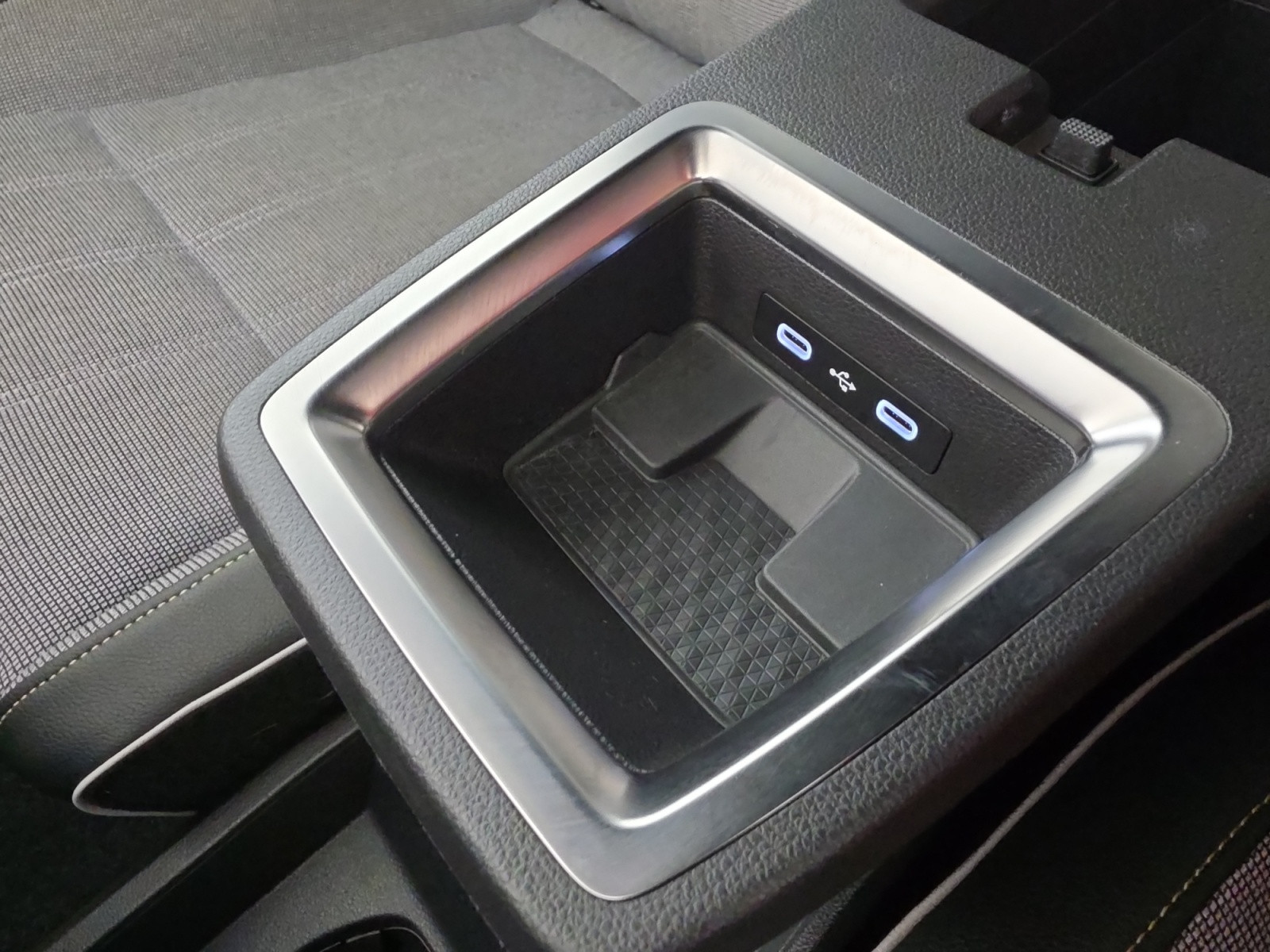 Vente en ligne Renault Megane E-Tech  EV60 220 ch super charge au prix de 22 590 €