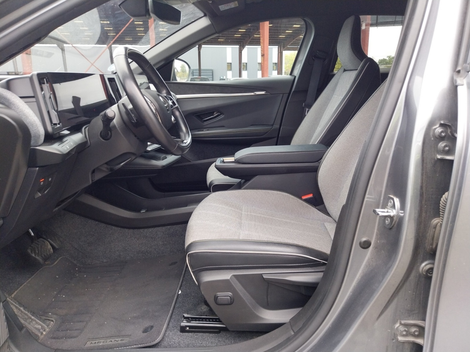 Vente en ligne Renault Megane E-Tech  EV60 220 ch super charge au prix de 22 590 €