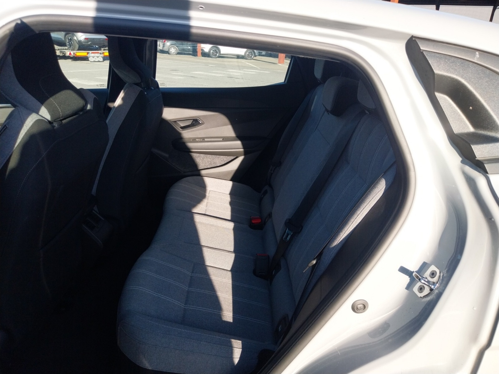 Vente en ligne Renault Megane E-Tech  EV40 130ch standard charge au prix de 18 590 €